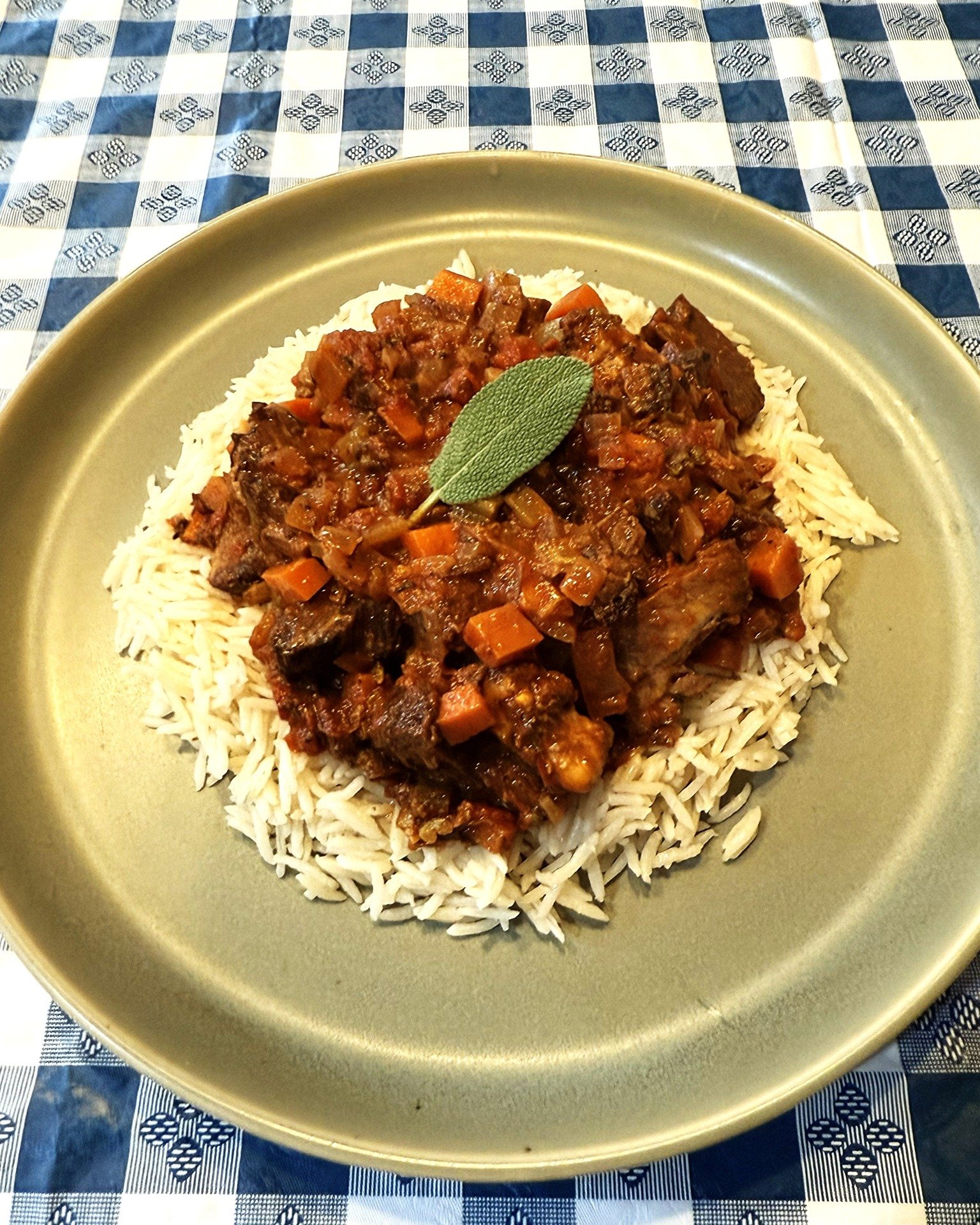 ****NEW MENU ITEM DROP***

Introducing our first beef option: Stracotto. A braised meat dish found all across Italy, the name &quot;Stracotto&quot; translates to &quot;Overcooked&quot; which is a reference to the cooking method. This dish is made fro