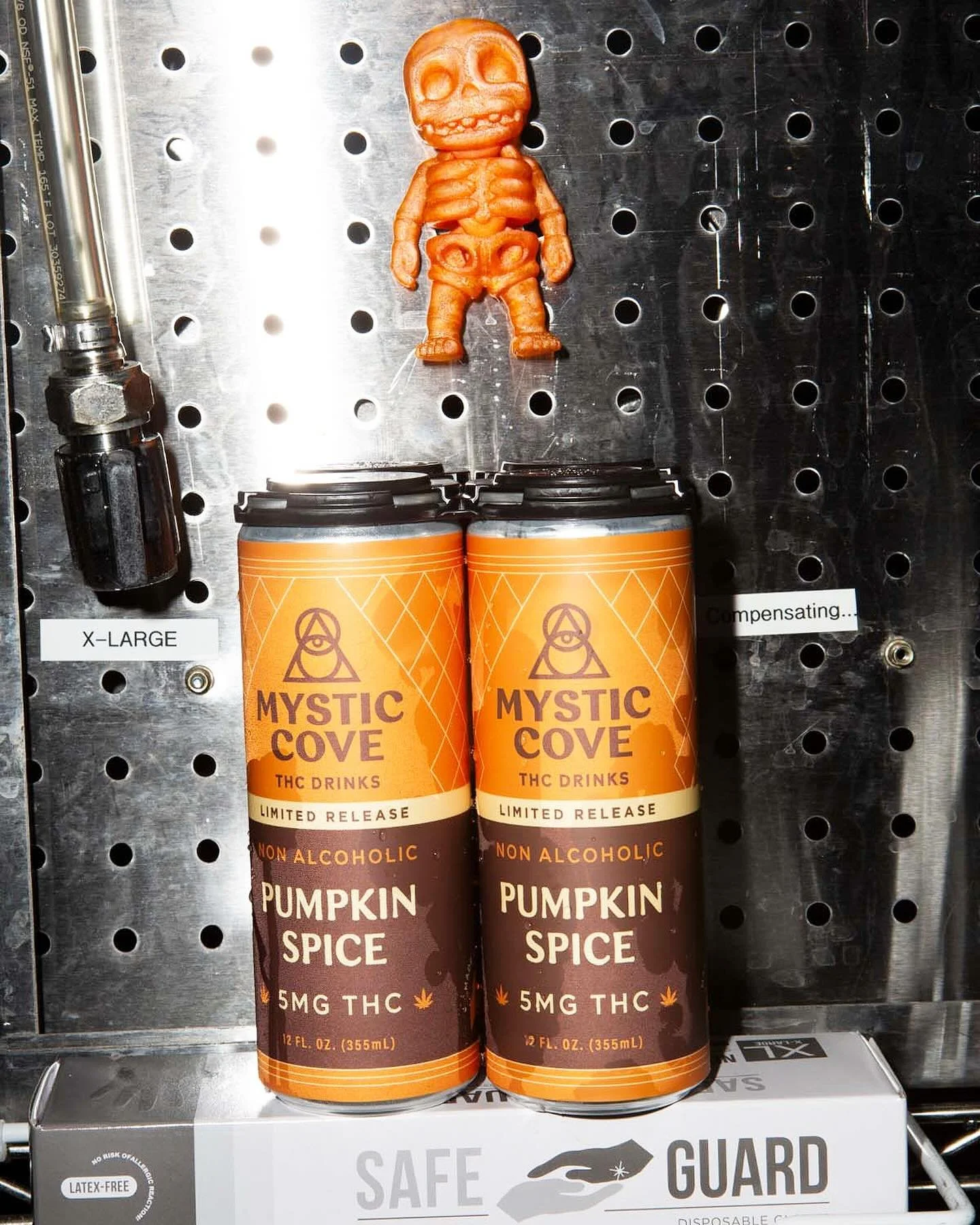 🎃 Get Halloween Buzzing 🎃 Halloween is for adults too! Mix up your Halloween party tonight or this weekend with Mystic Cove Pumpkin Spice. 5mg of fasting acting hemp-derived THC per can. These scary good drinks are available at all Sebago locations