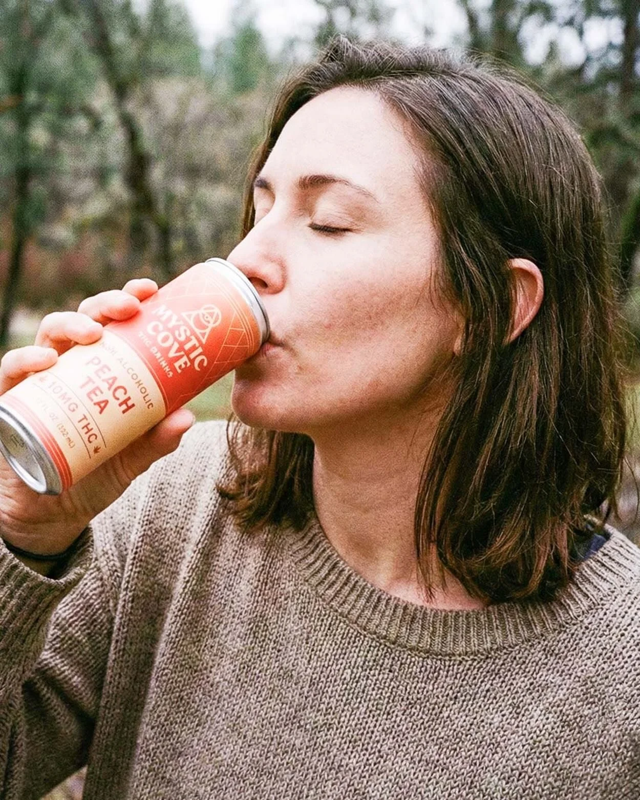 Today&rsquo;s mindful indulgence brought to you by Mystic Cove 10mg Peach Tea. Almost felt like spring for a little bit there&hellip;🍑🌞 Available at all Sebago locations and online at mysticcovedrinks.com