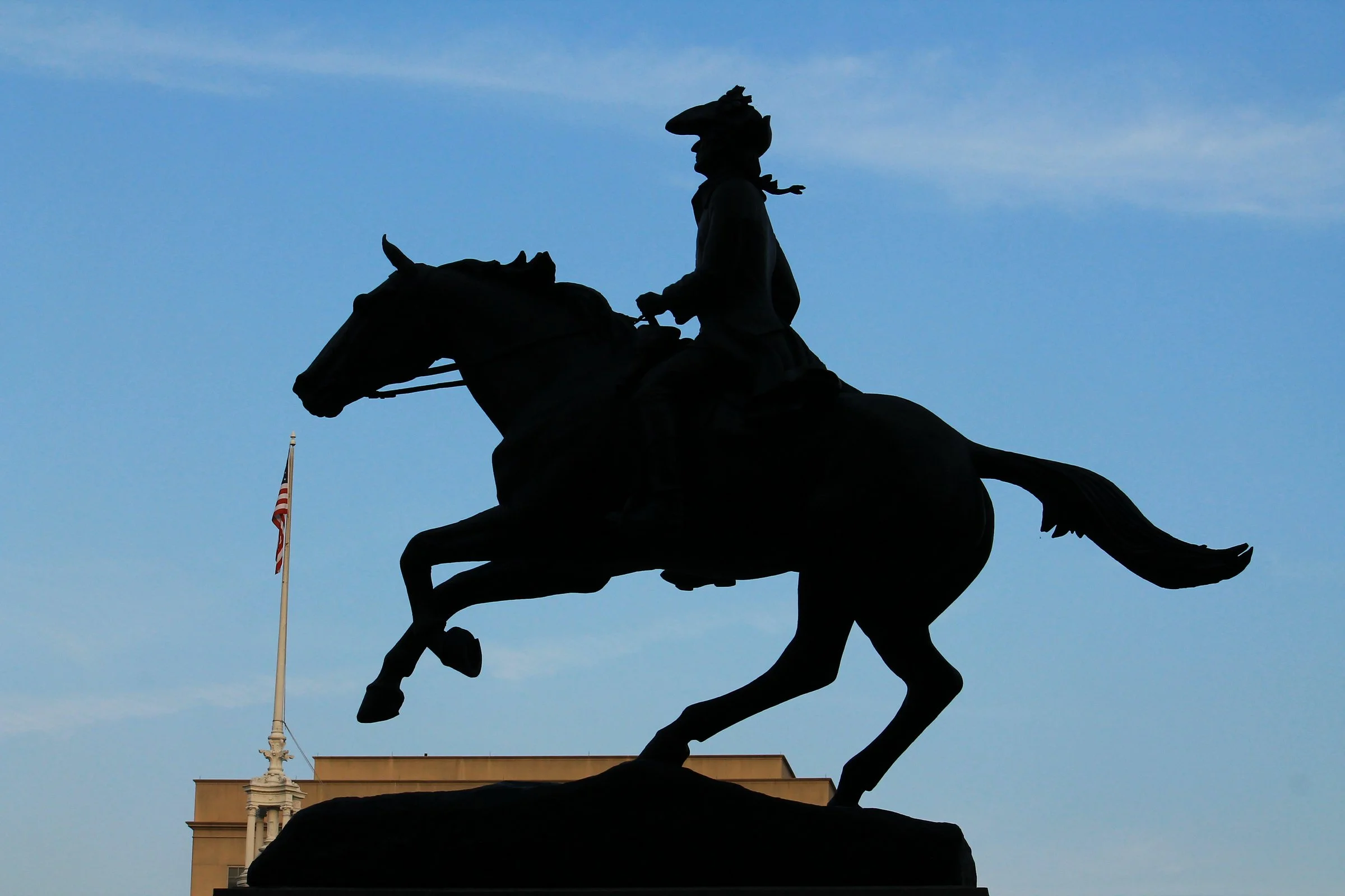 Caesar_Rodney_Statue_-_Wilmington_Delaware_(44673972025).jpg