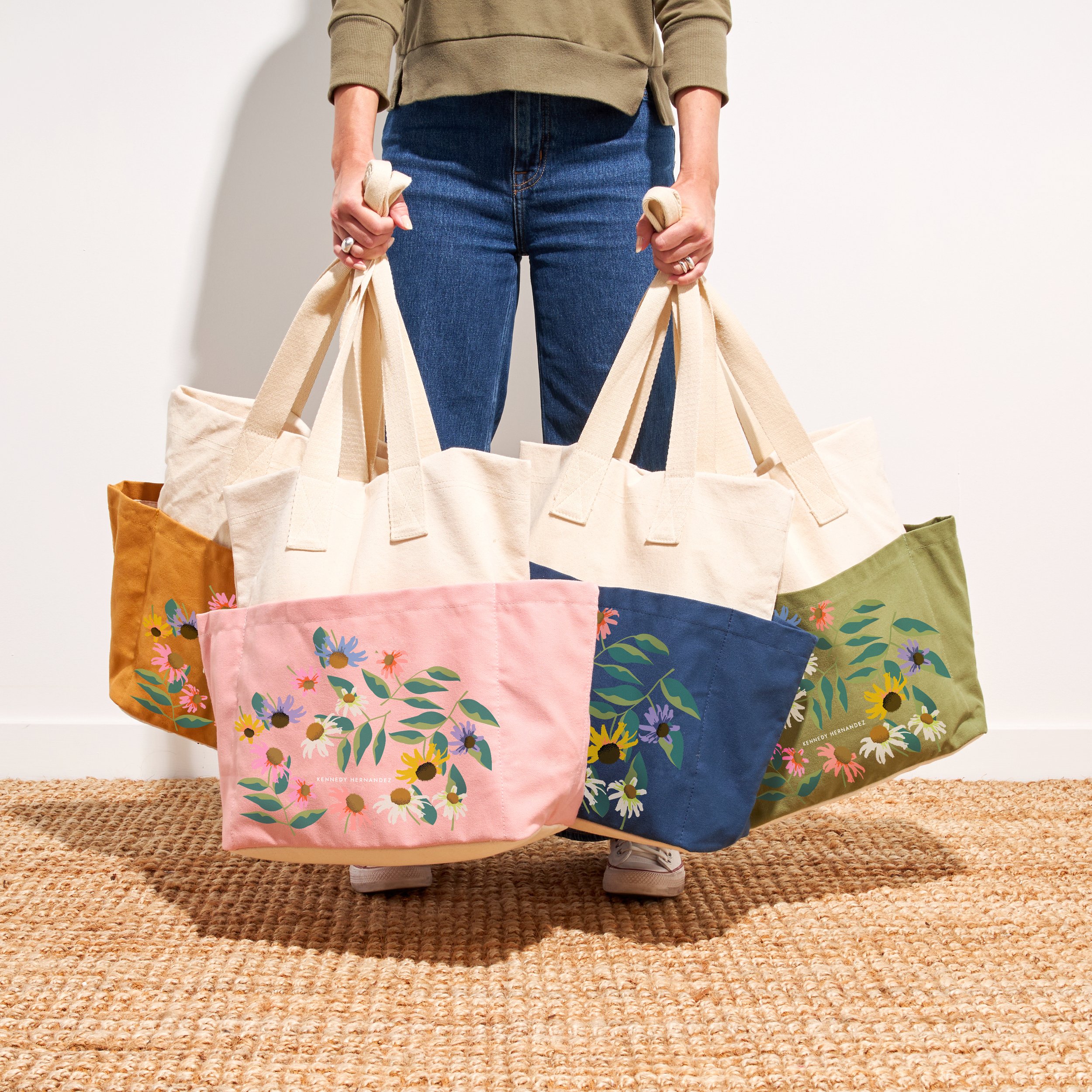 Daisy Blooms_Collection_Colorblocktotes.jpg