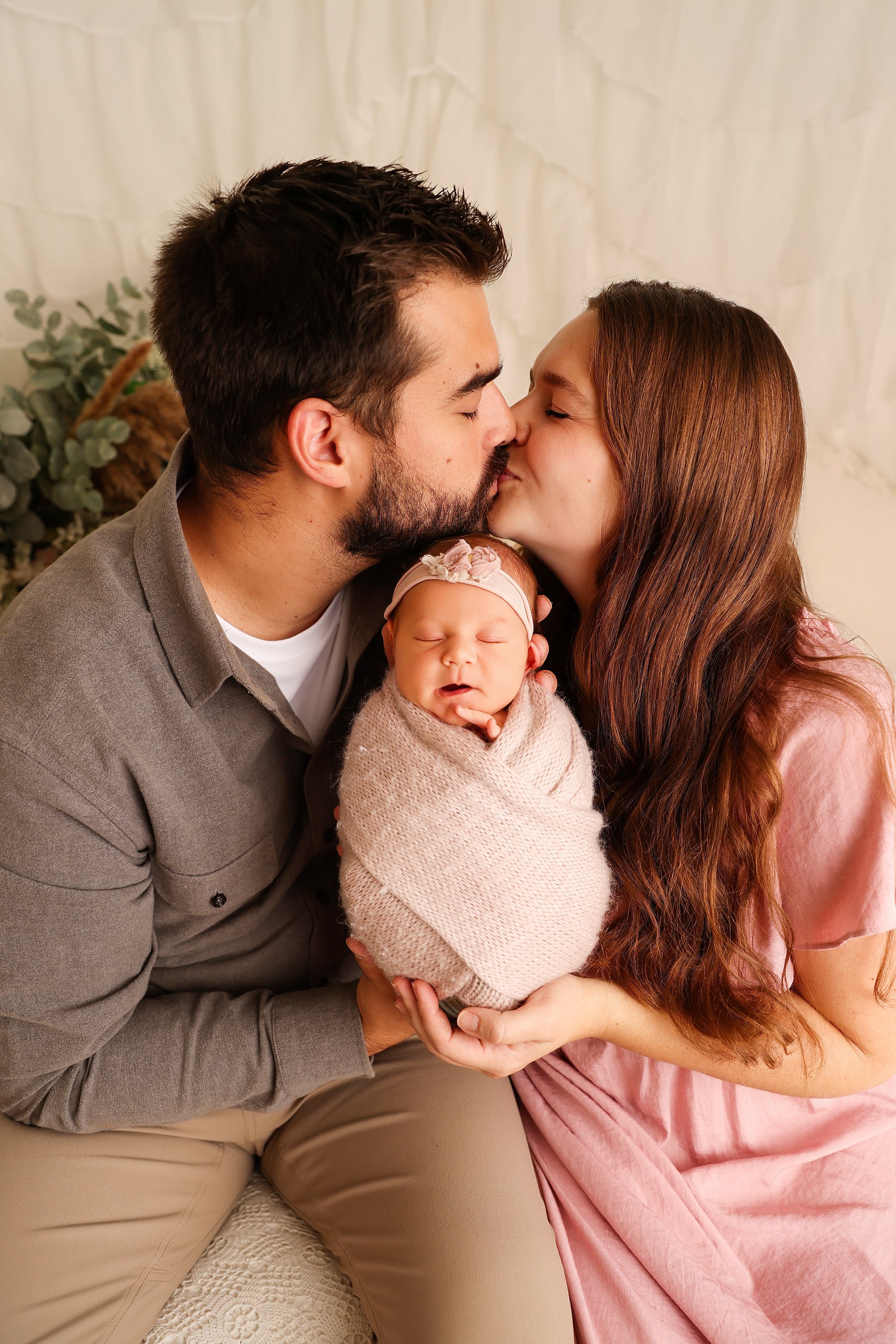 Rochester webster finger lakes region newborn baby infant family photographer near me buffalo syracuse photographers 