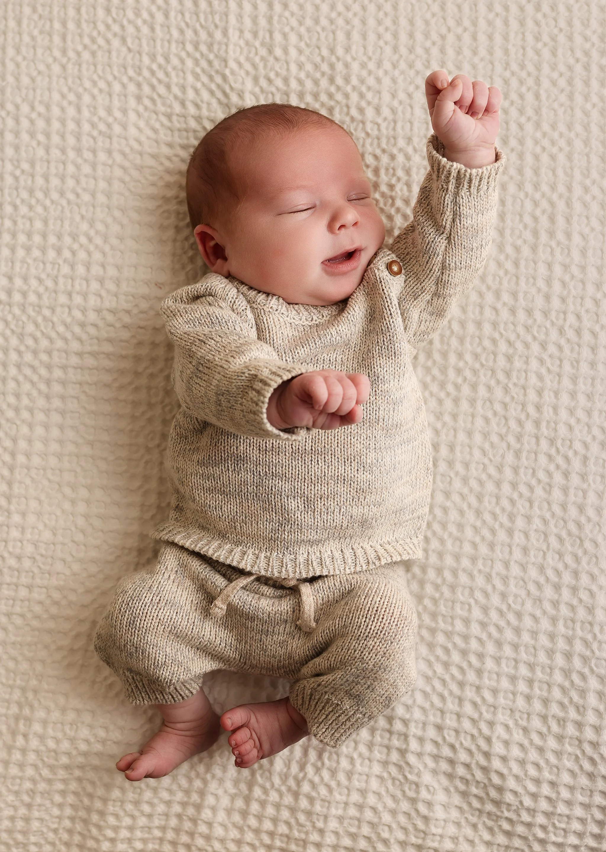 family newborn first birthday photos rochester new york ny near me webster ontario penfield pictures best family baby photographers local 