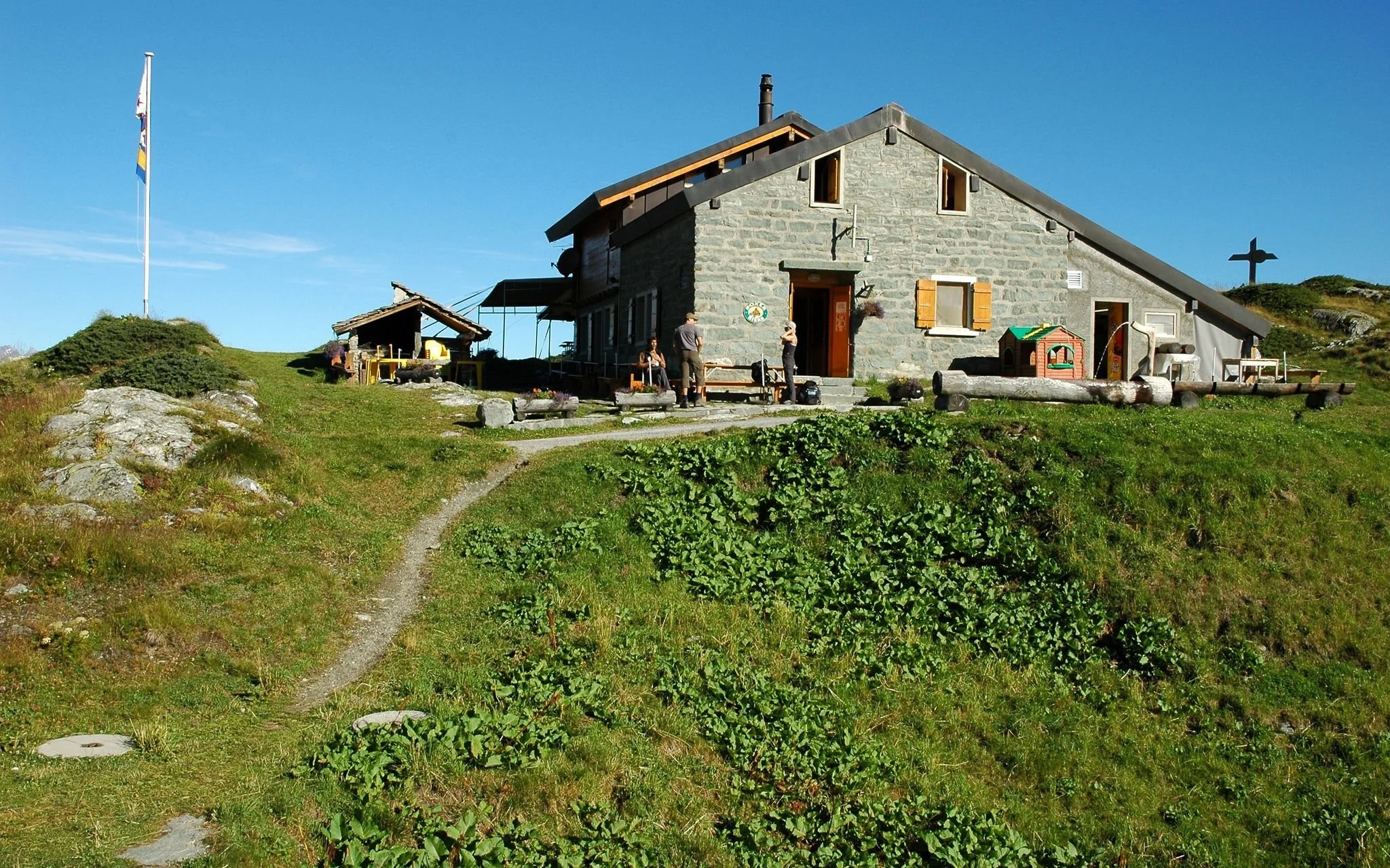 Cabane Brunet CAS – Alpine Hut Guide