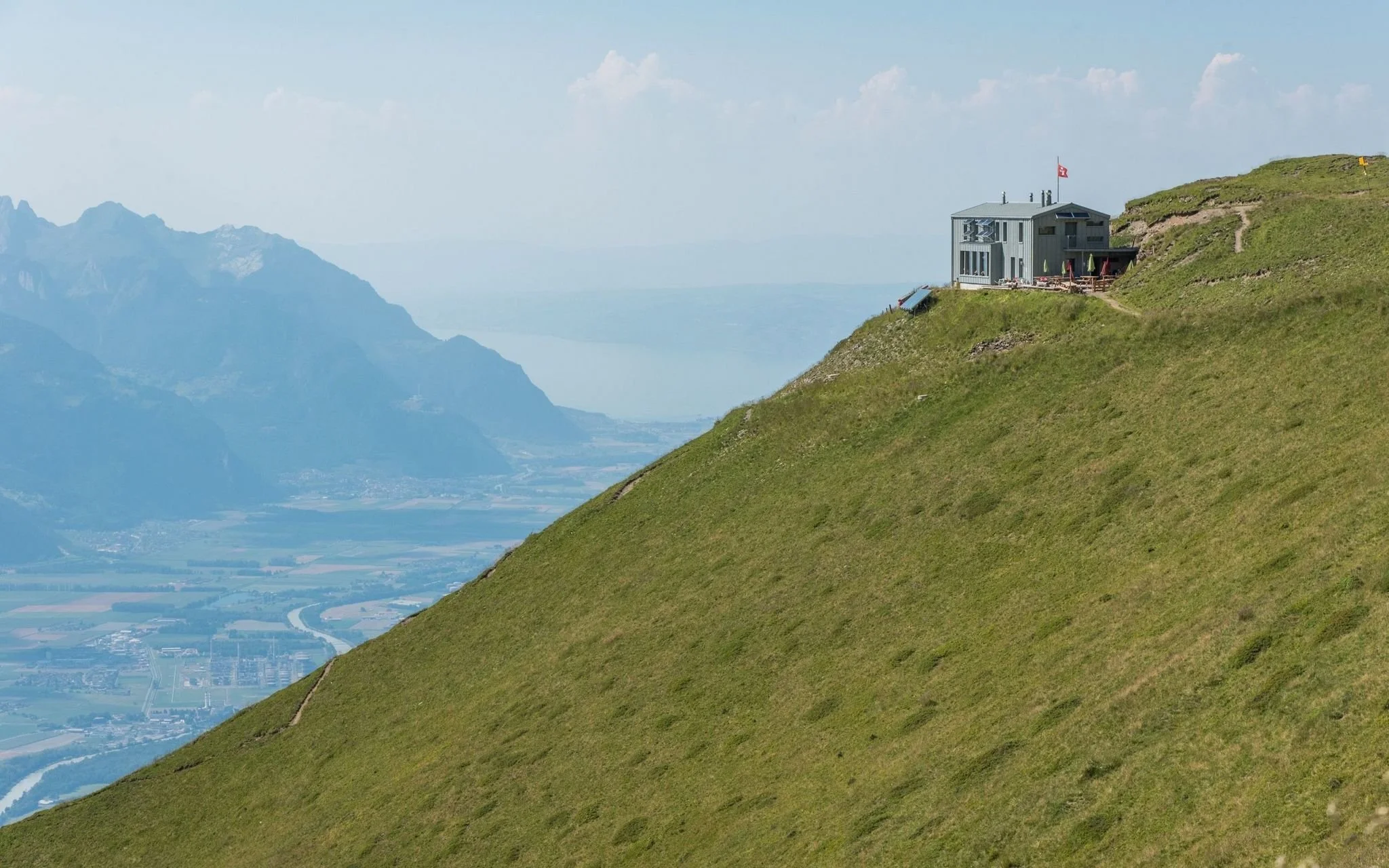 Cabane de la Tourche – Alpine Hut &amp; Hiking Base Guide