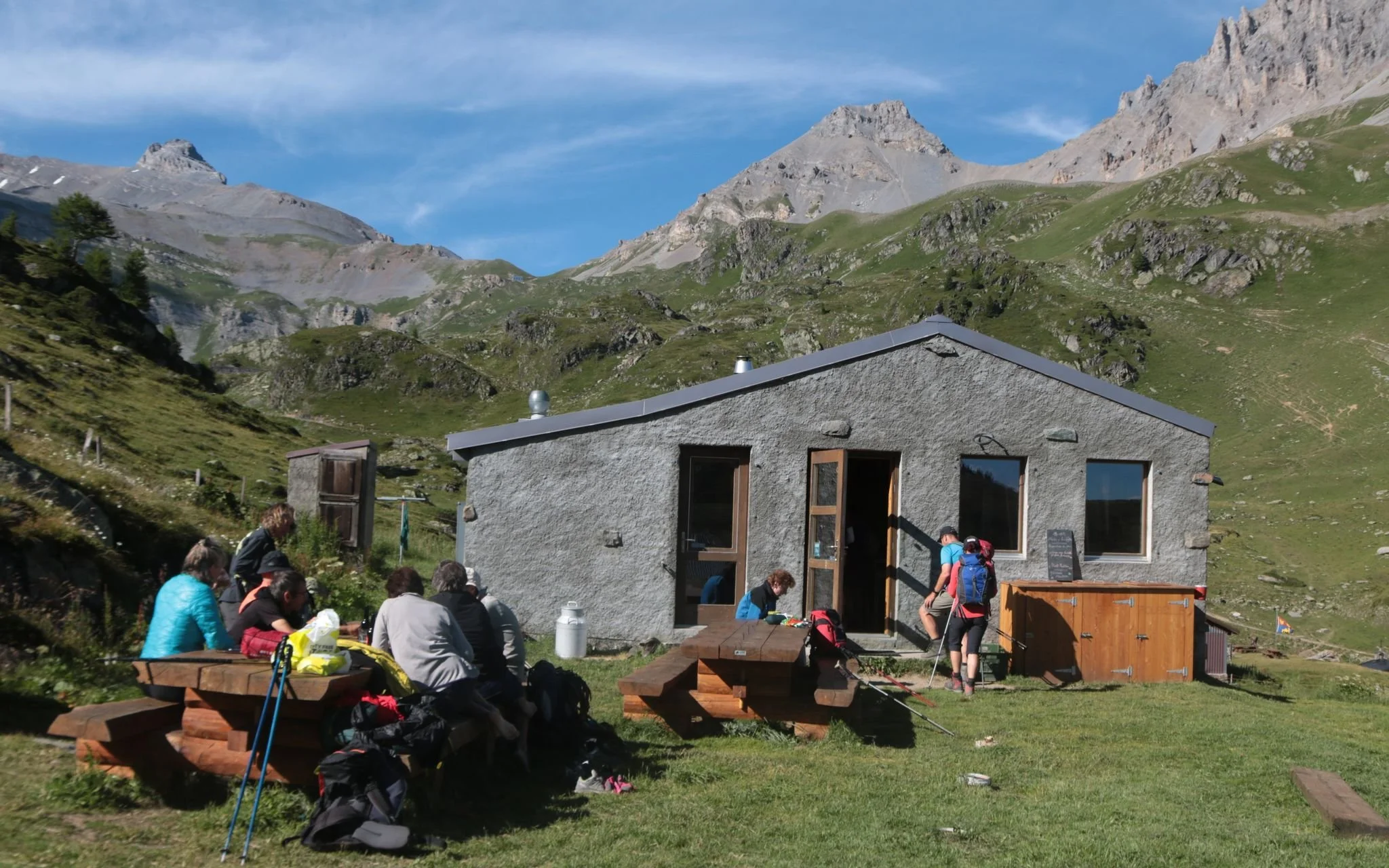 Cabane de Sorniot – Alpine Hut &amp; Hiking Base Guide