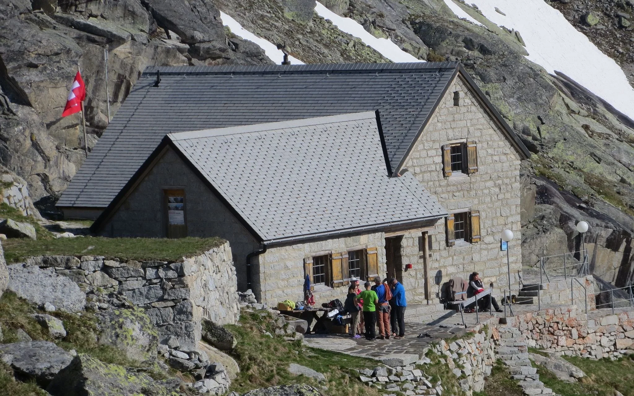 Gelmerhütte SAC – Alpine Hut &amp; Grimsel Hiking Hub
