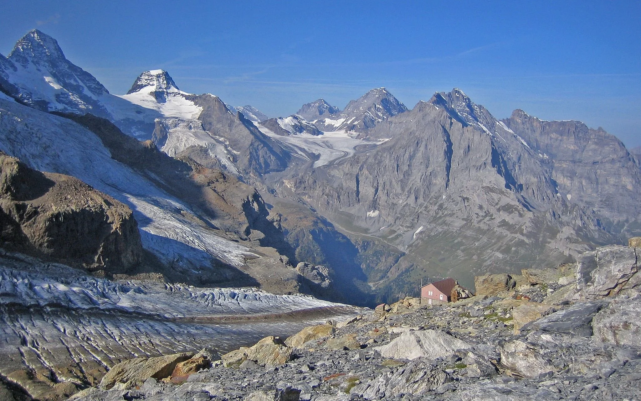 Rottalhütte SAC – High-Alpine Hut &amp; Jungfrau Summit Base