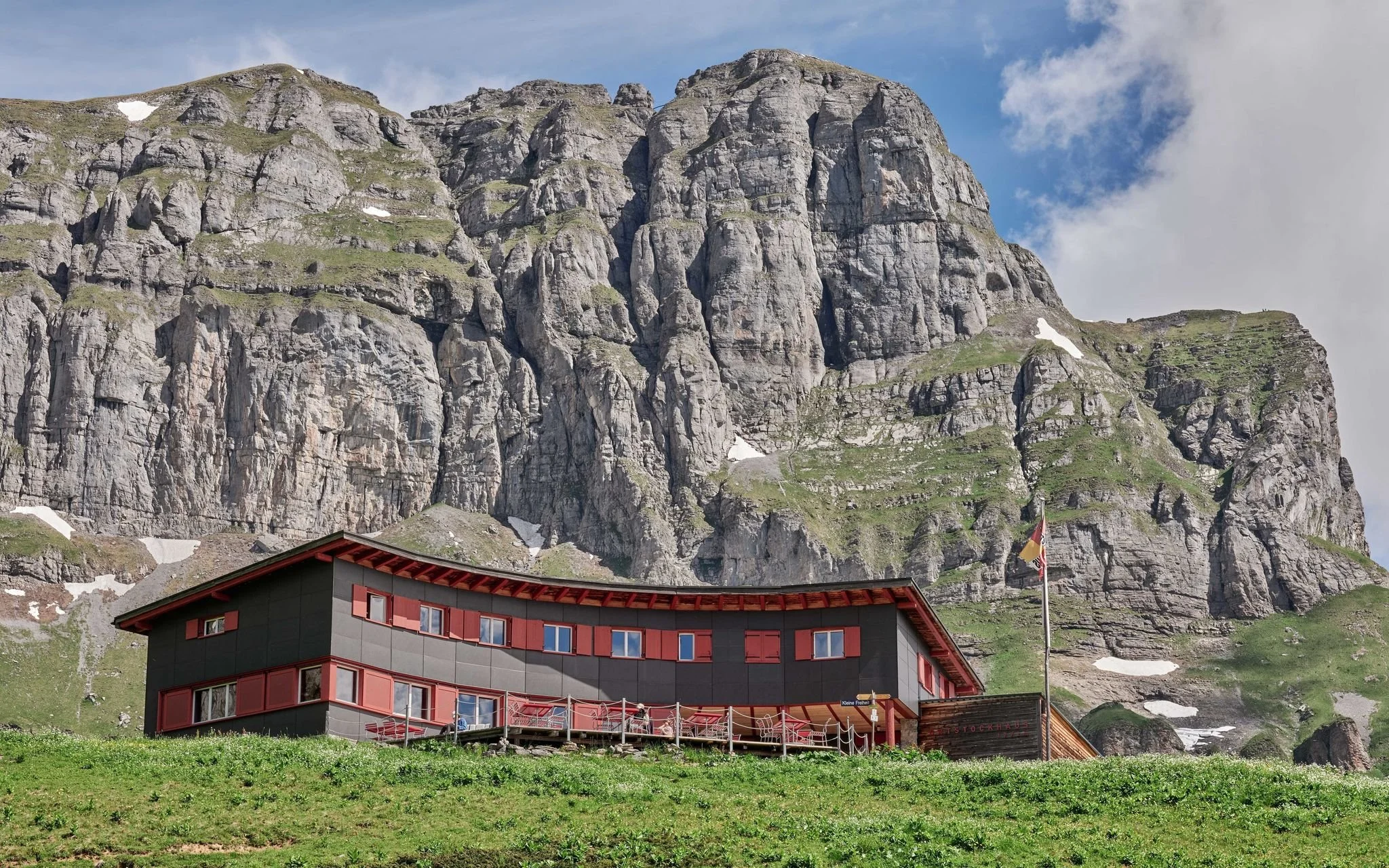 Ortstockhaus – Alpine Hut &amp; Ortstock Massif Base