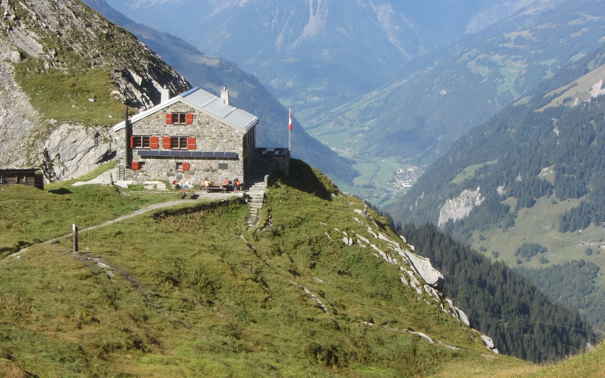 Martinsmadhütte SAC – Remote Alpine Hut &amp; Kärpf High-Plateau Base