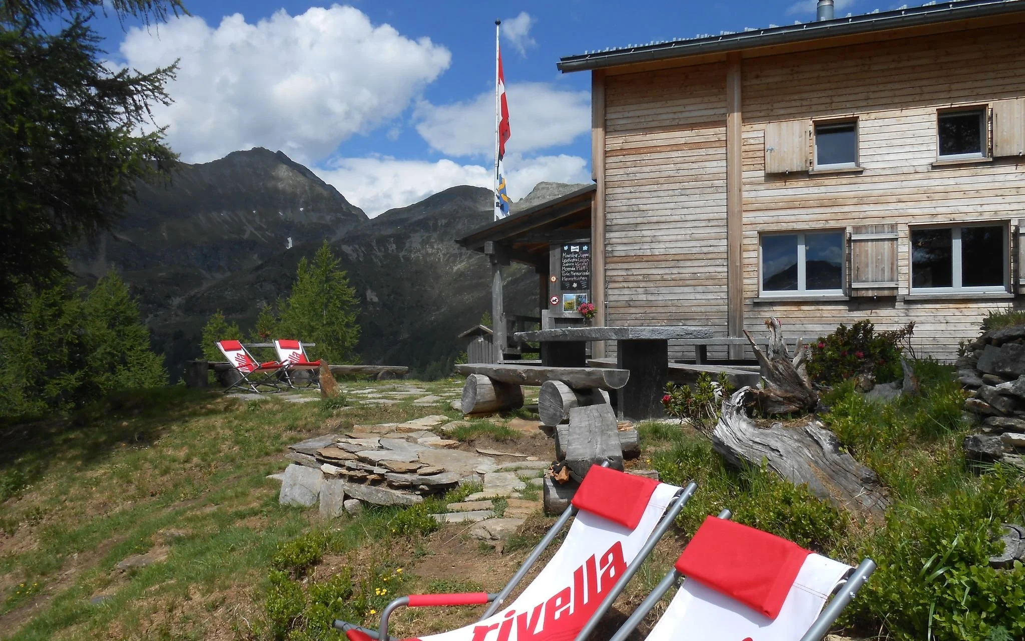 Capanna Buffalora – Remote Alpine Hut &amp; Val Mora Hiking Base