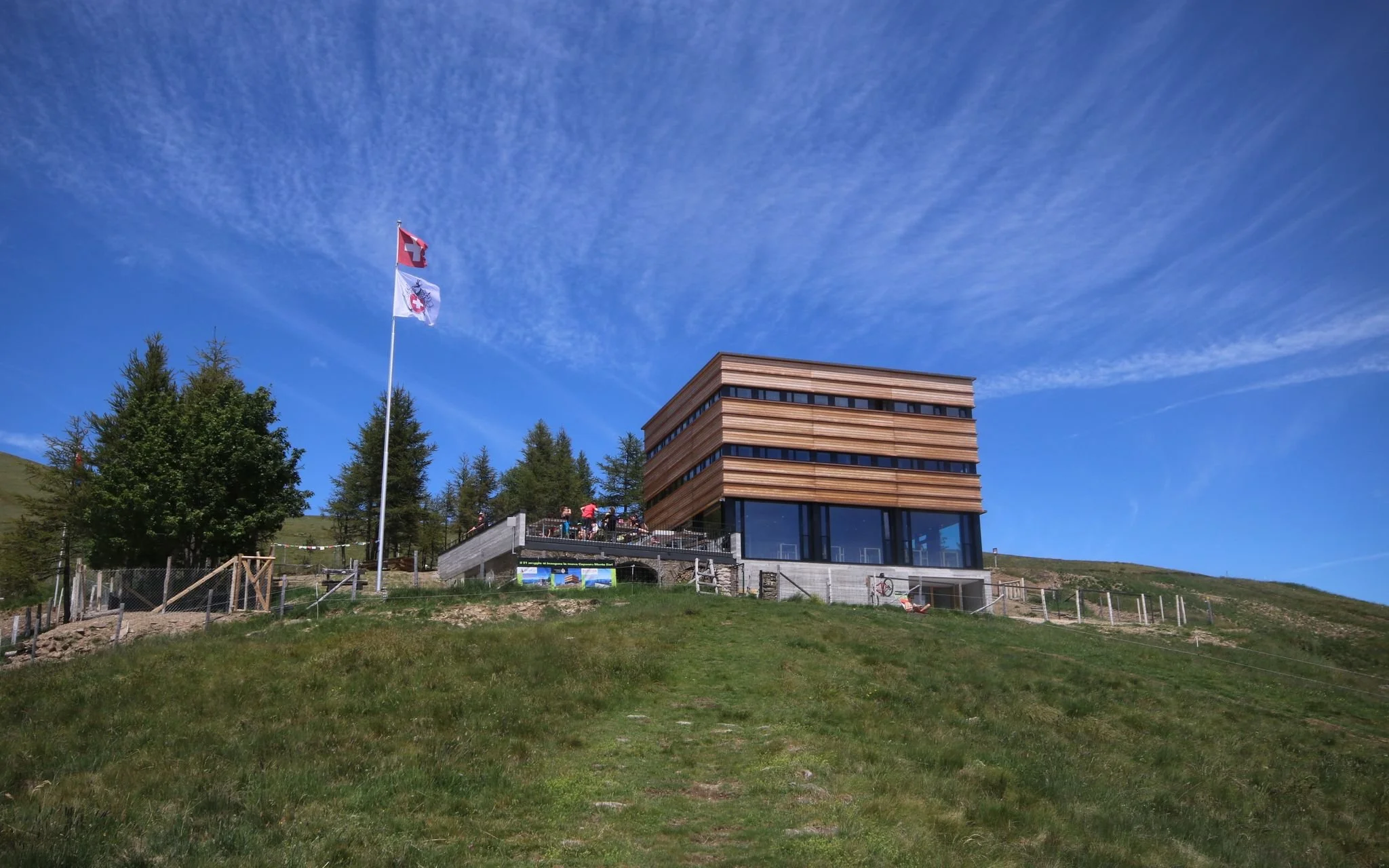 Capanna Monte Bar – Accessible Alpine Hut &amp; Lugano Prealps Hiking Base