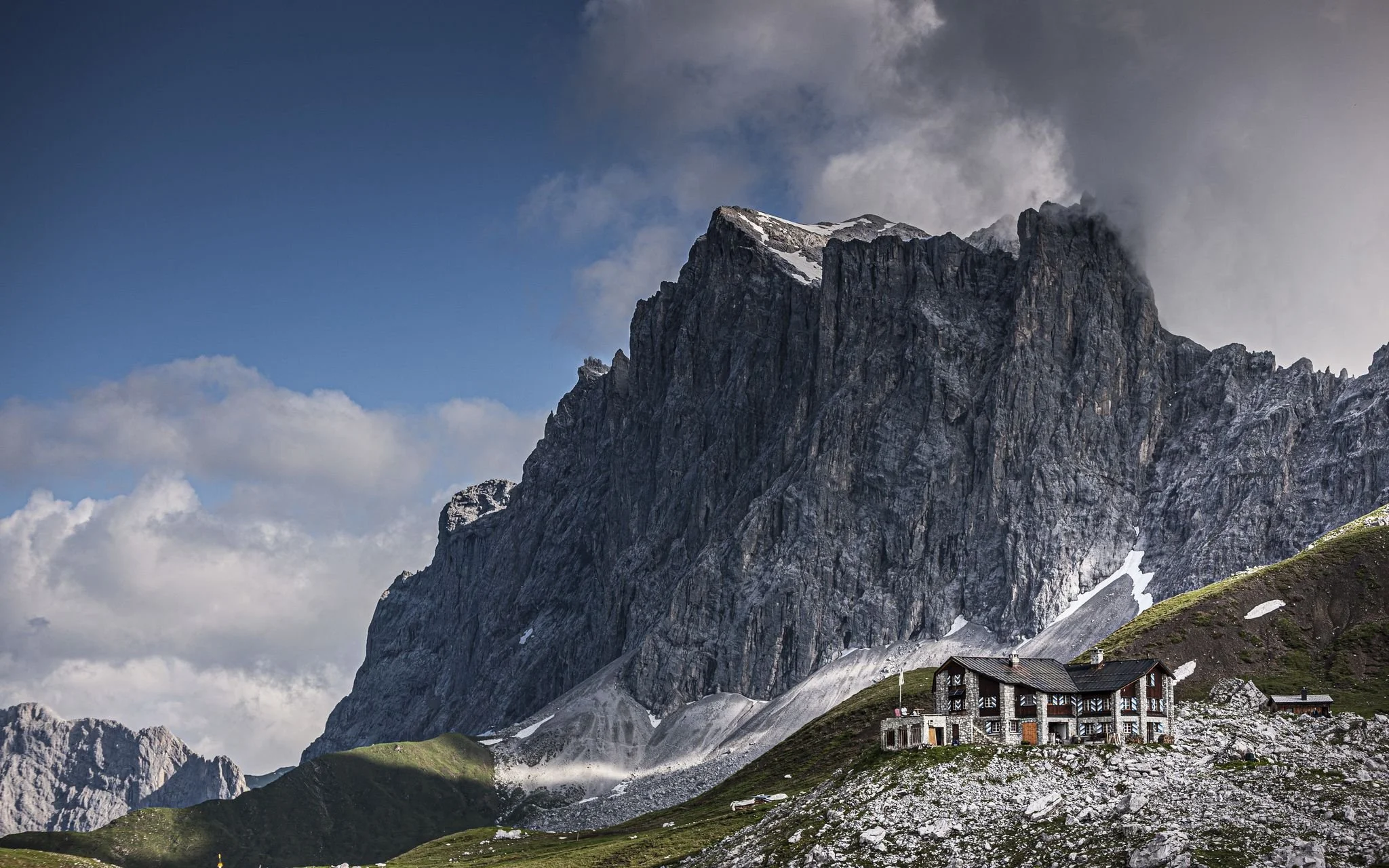 Carschinahütte SAC – High-Alpine Stage Hut &amp; Rätikon Limestone Base