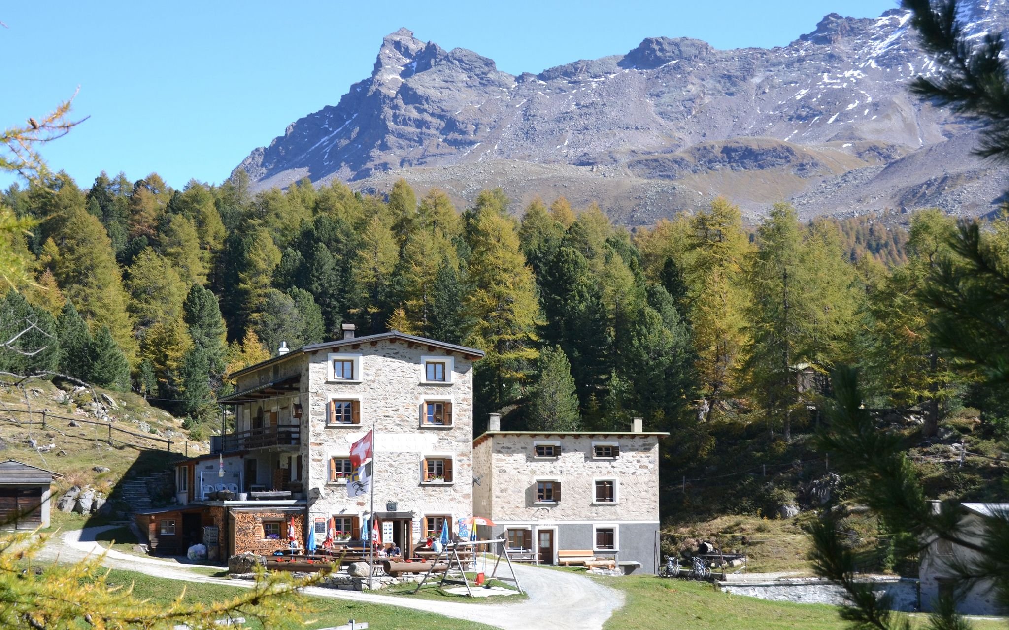 Rifugio Saoseo CAS – Lakeside Alpine Hut &amp; Val di Campo Hiking Base