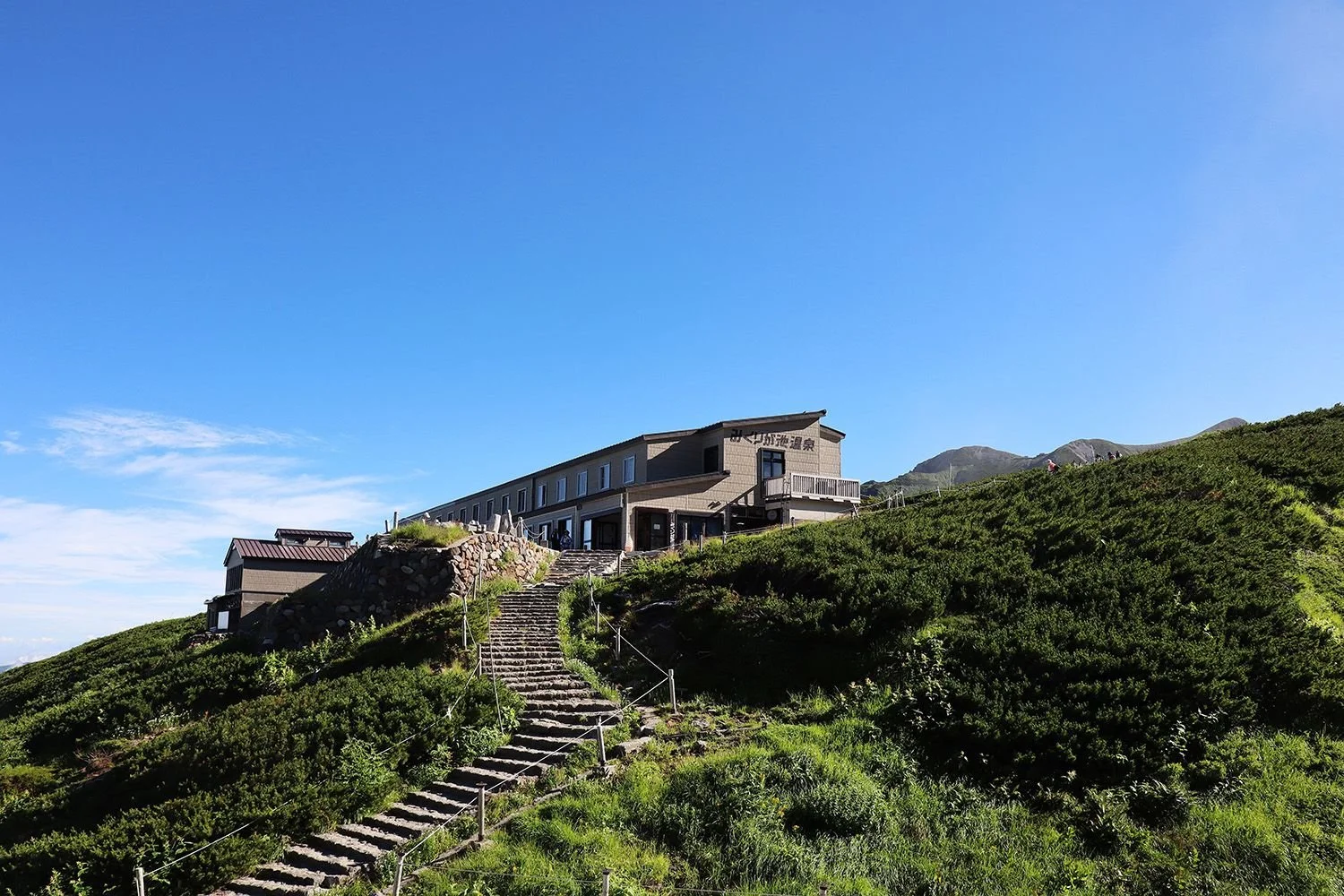 Mikuri-gaike Onsen (みくりが池温泉)