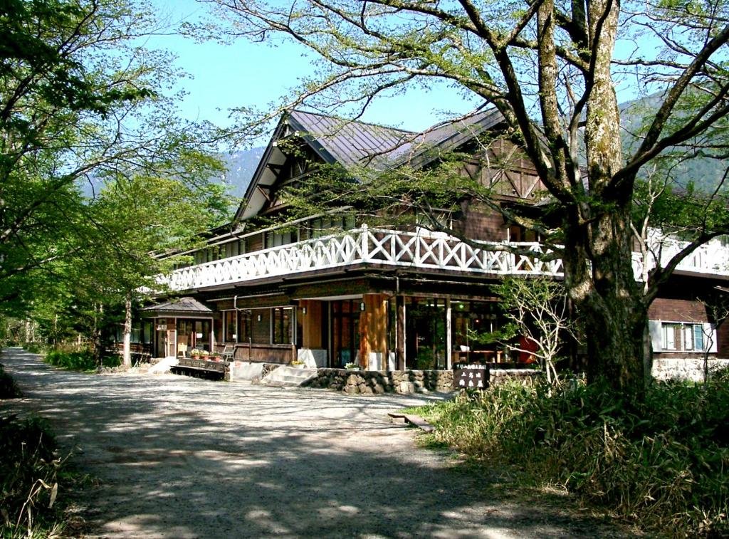 Kamikochi Nishi-itoya (上高地西糸屋山荘)