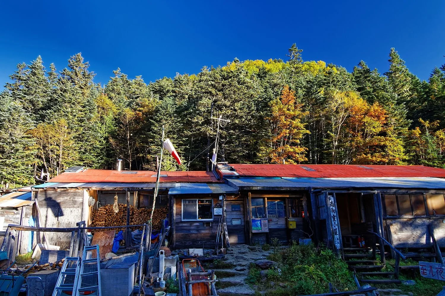 Minami-Omuro-koya (南御室小屋)