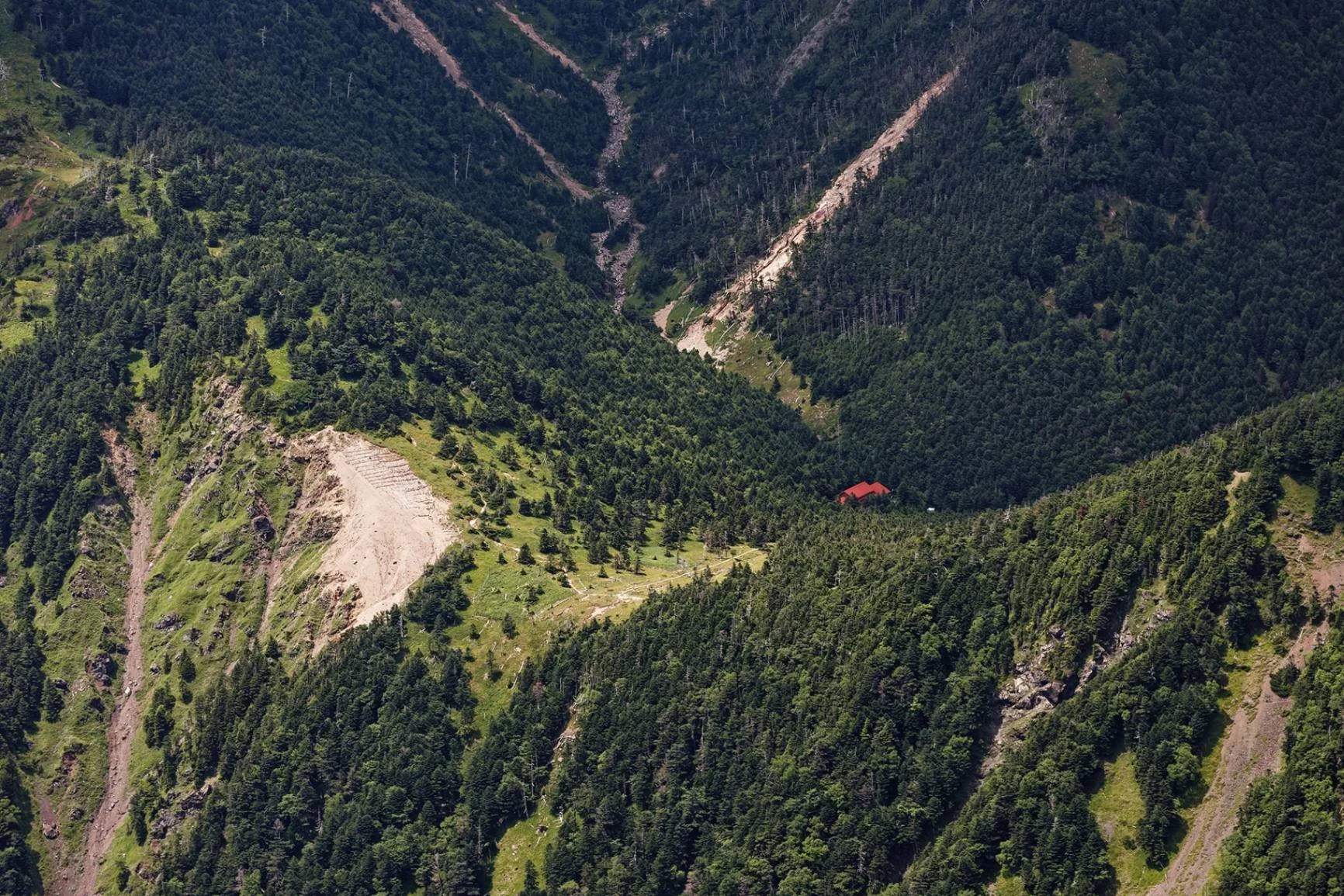 Hijiri-daira-koya (聖平小屋)