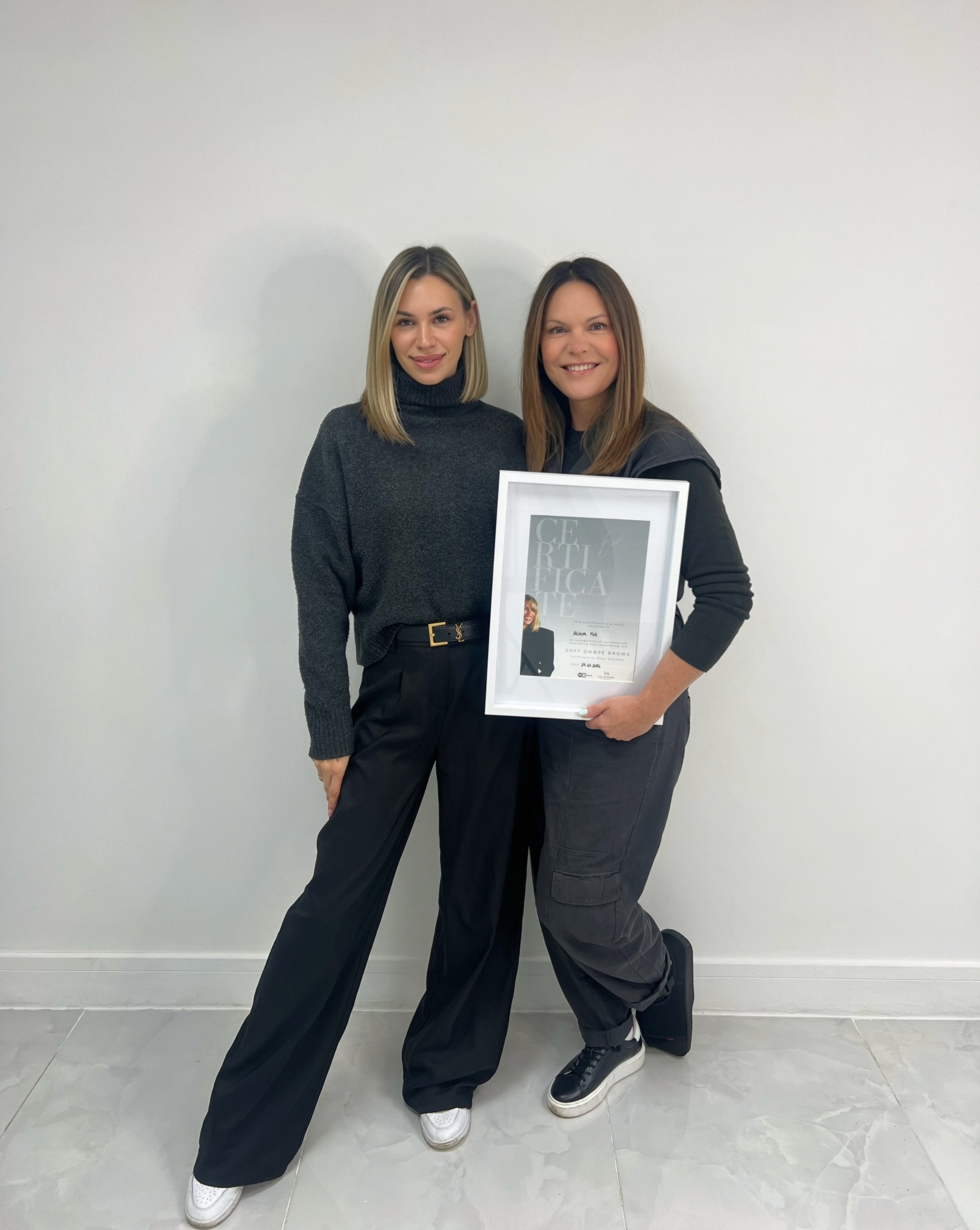 Well done to Alison for completing her Soft Ombre Basic! 🍾🥂 She did amazing models and was very dedicated with her practice! Well done! You did INCREDIBLE! 🔥❤️