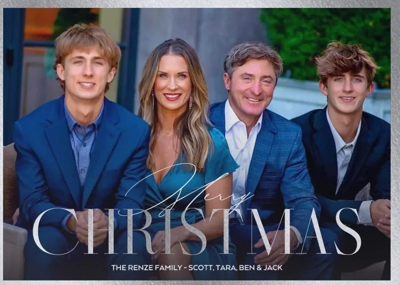 Merry Christmas from my family to yours ❤️🎄