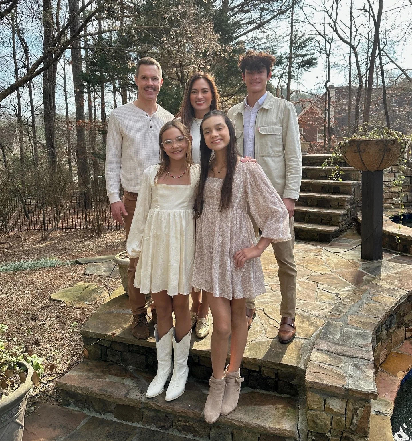 We took this photo today which means we will be doing very belated Christmas cards. I threatened them with sending out the only other photo I have of the five of us&hellip; in which we are wearing prison jumpsuits. ➡️ They said we could take a new ph