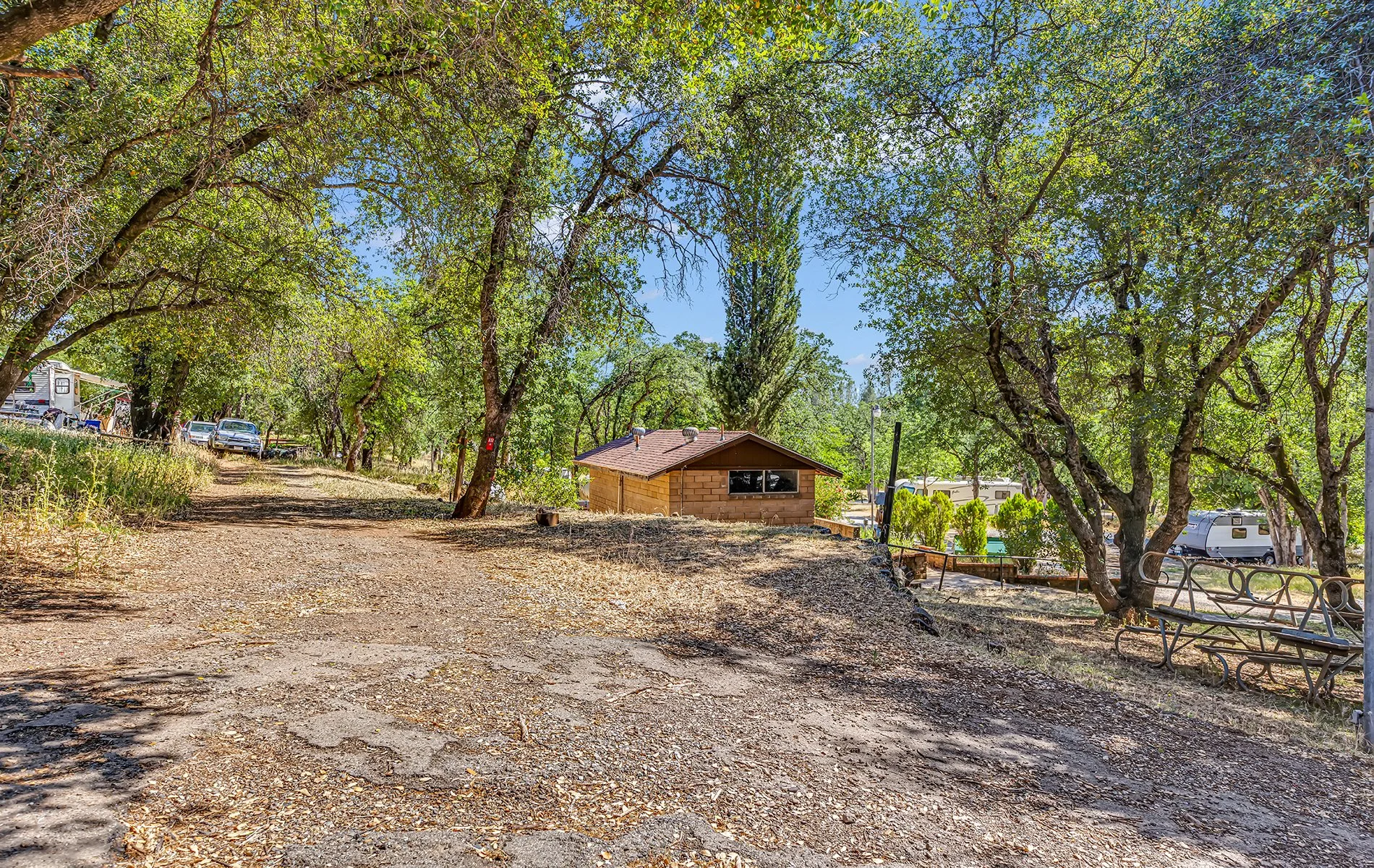 14216 Bear Mountain Rd - Redding 033.jpg
