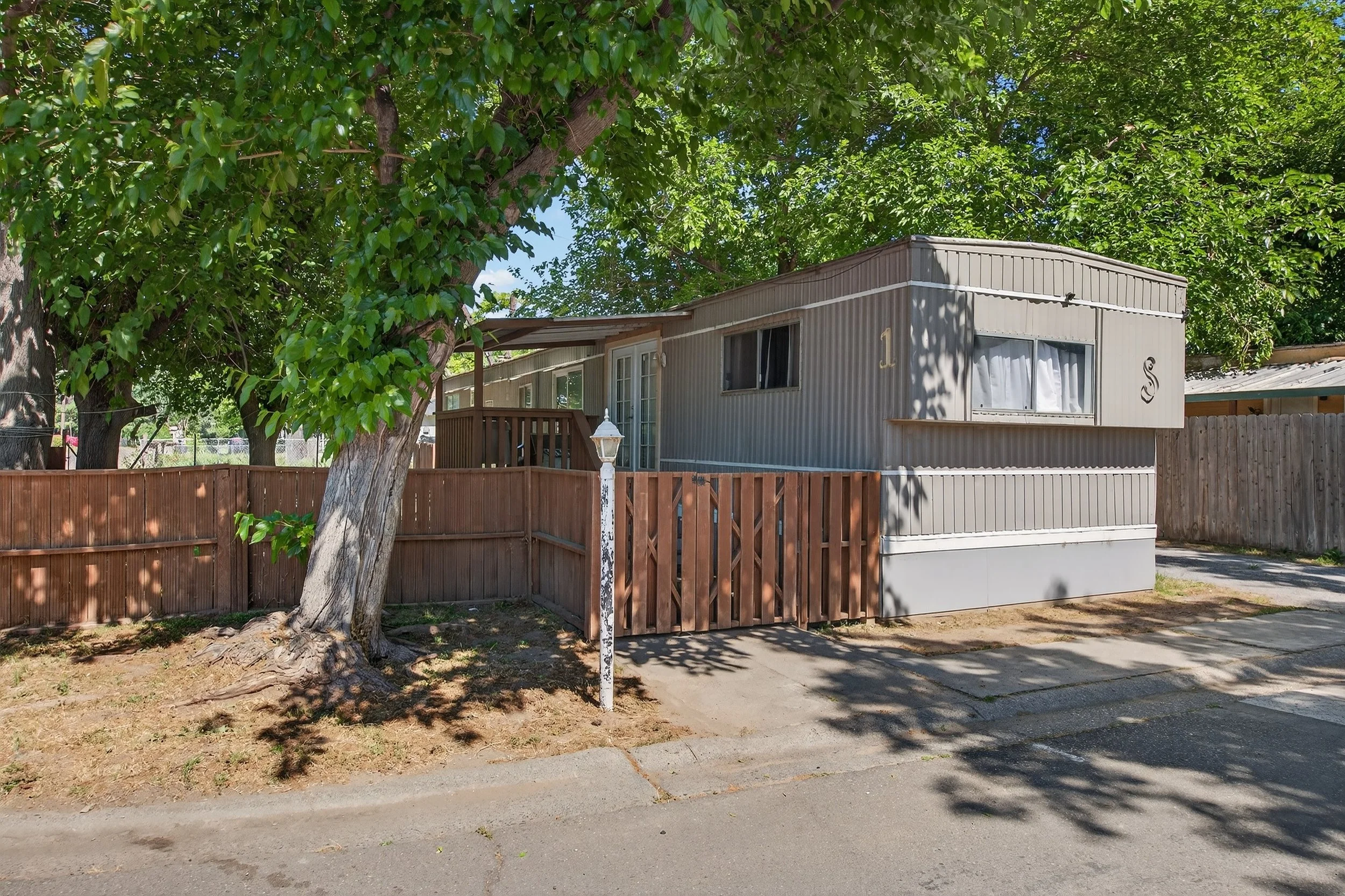 Red Bluff RV & MH Village - 27.jpg