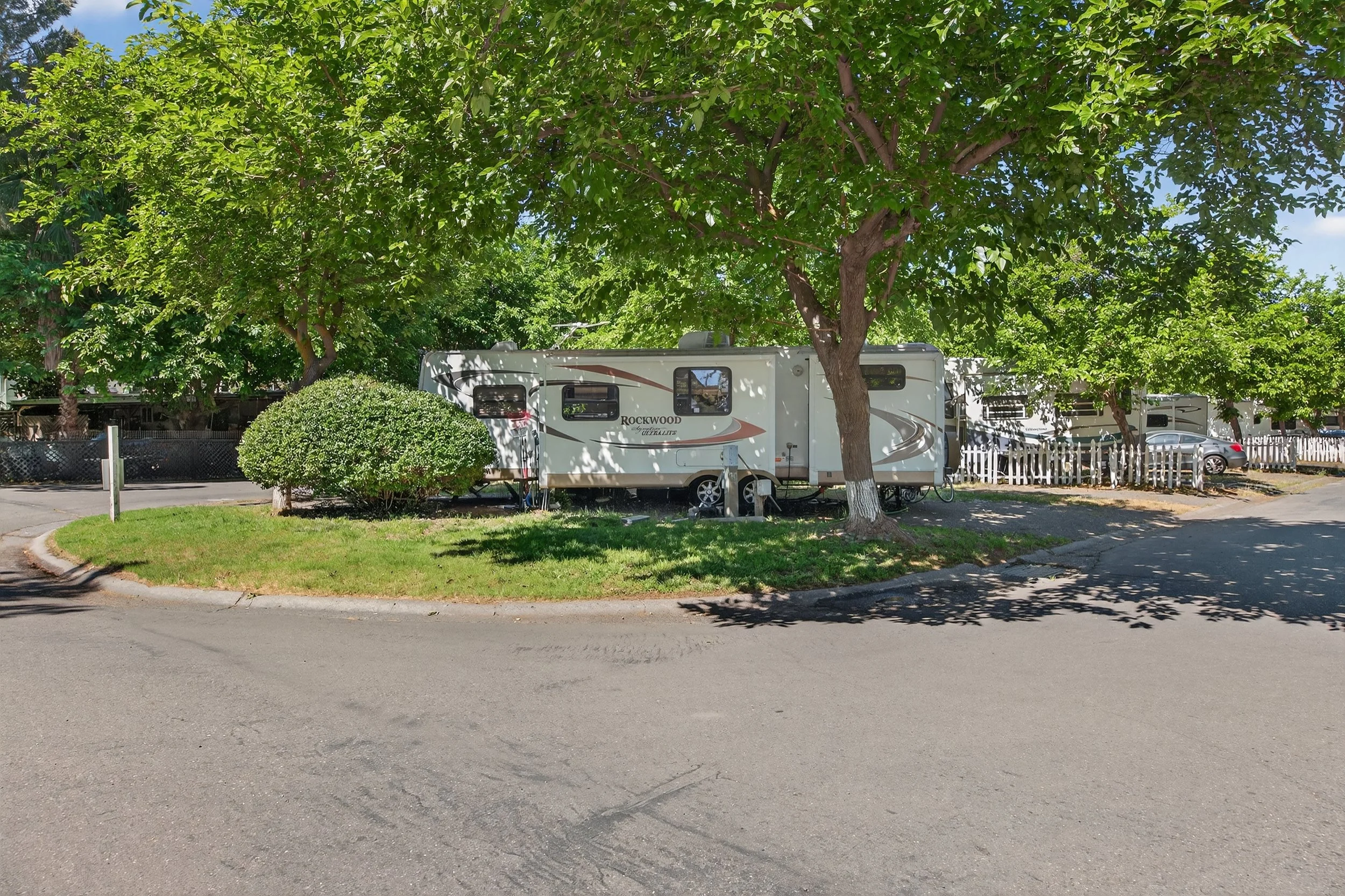 Red Bluff RV & MH Village - 17.jpg