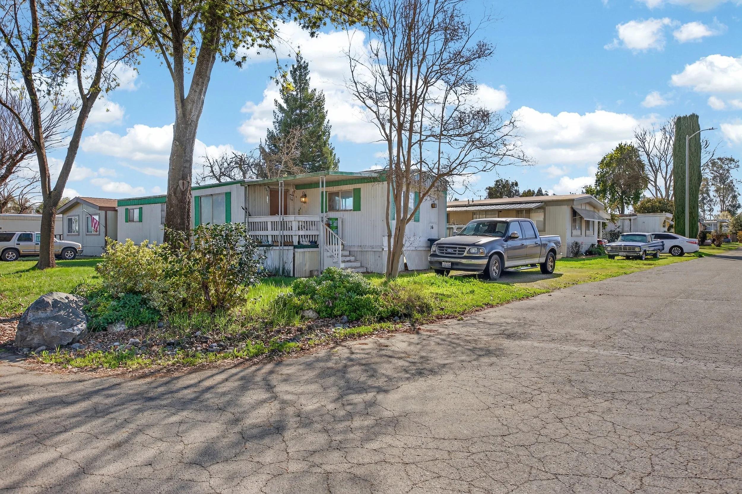 Yuba MHP - 4194 George Ave, Olivehurst - 10.jpg