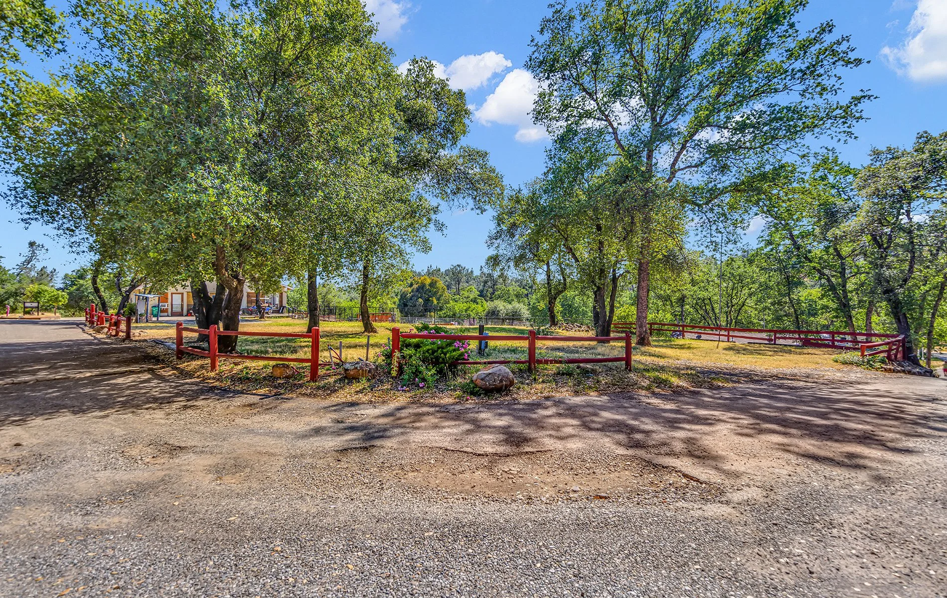 14216 Bear Mountain Rd - Redding 037.jpg