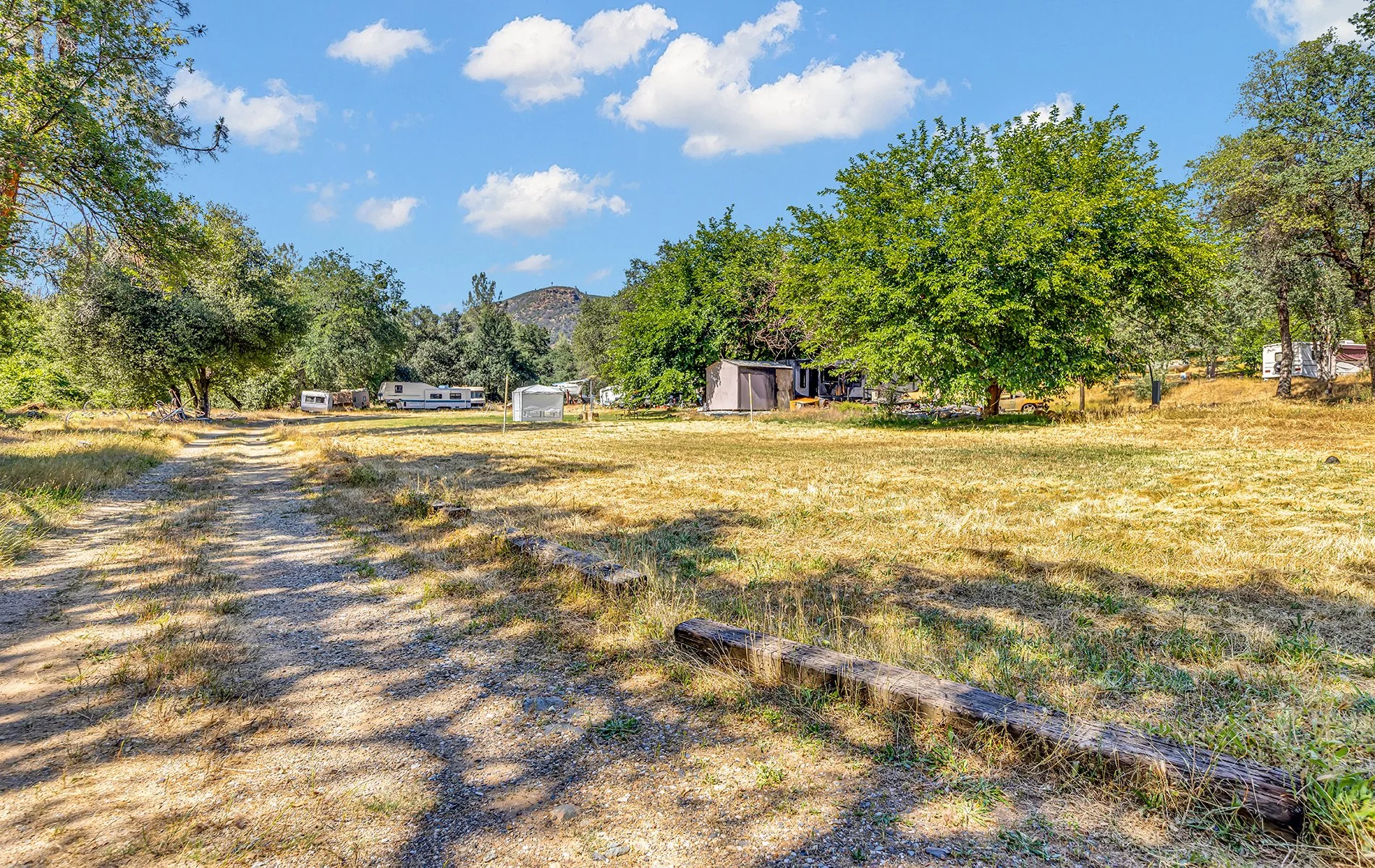 14216 Bear Mountain Rd - Redding 023.jpg