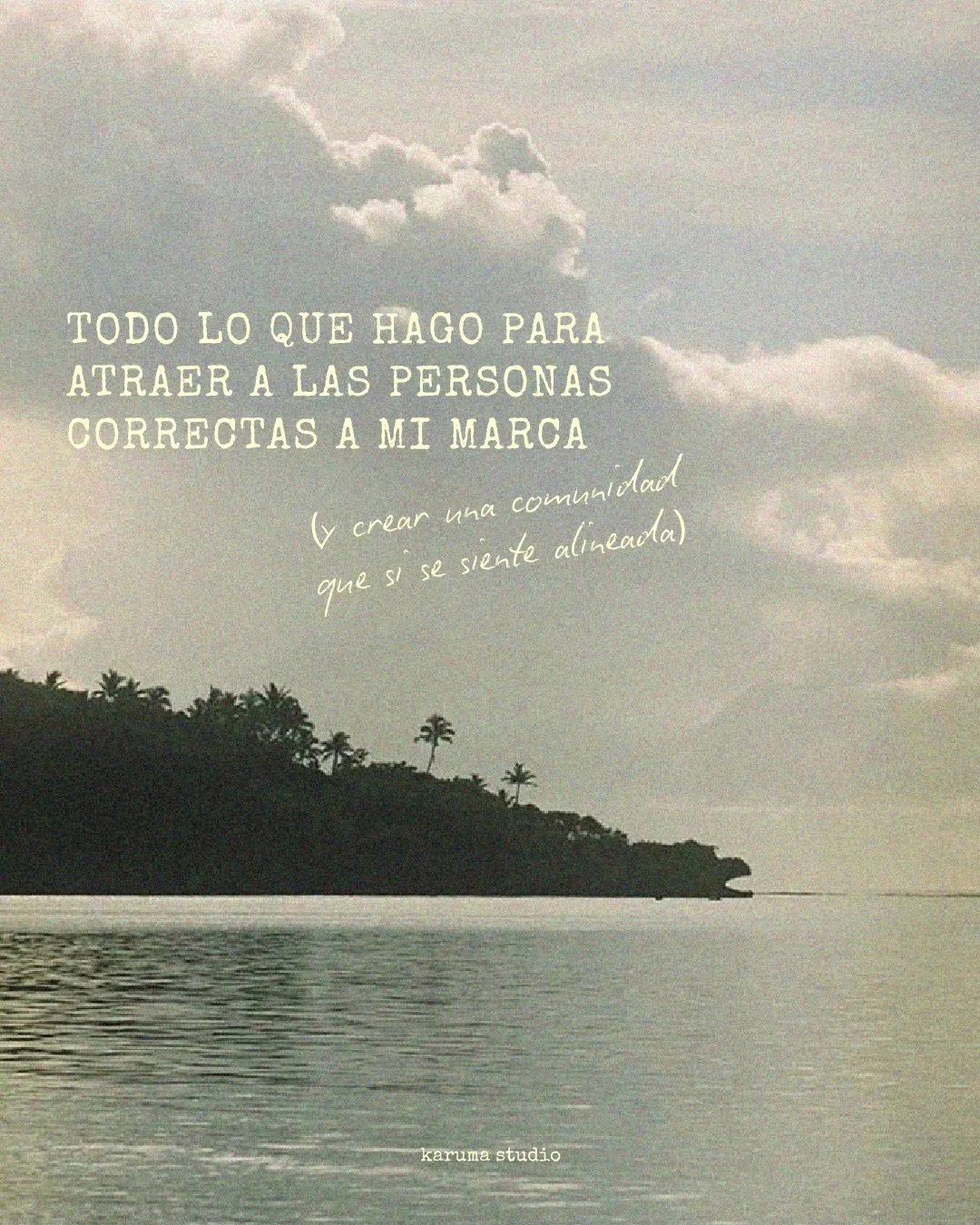 Si llegaste hasta aqu&iacute; y te quedaste, bienvenida, est&aacute;s en casa ☁️ 

Karuma naci&oacute; desde el deseo de crear desde la calma y profundizar hasta las ra&iacute;ces de cada proyecto, dise&ntilde;ando as&iacute; la esencia y el alma de 
