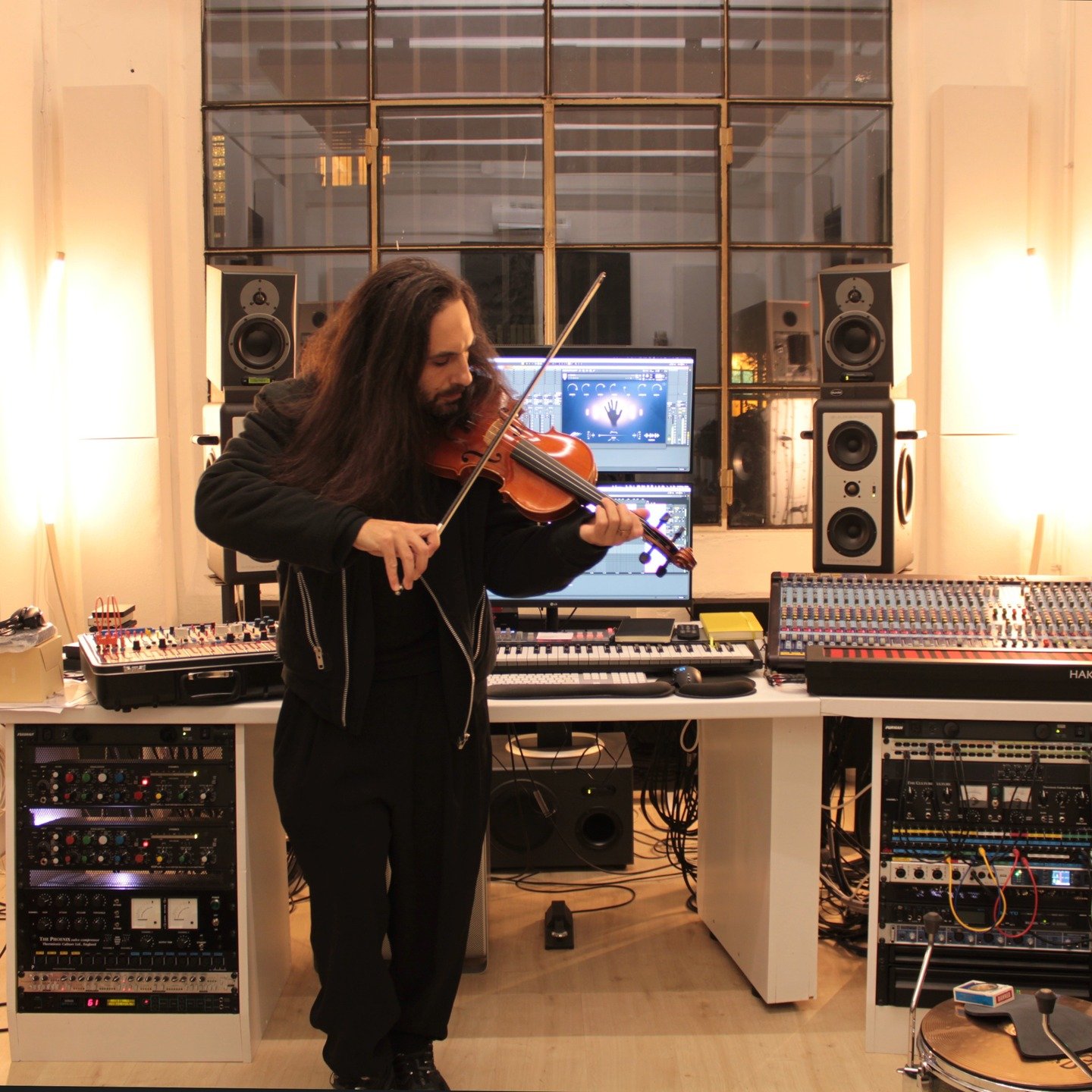 In my studio, layering violin against @voidandvista Strands, one of the outstanding @nativeinstruments Kontakt instruments created by my multitalented friend @aneek_thapar, who also mastered Modes of Vibration and is one of the most creative, genuine