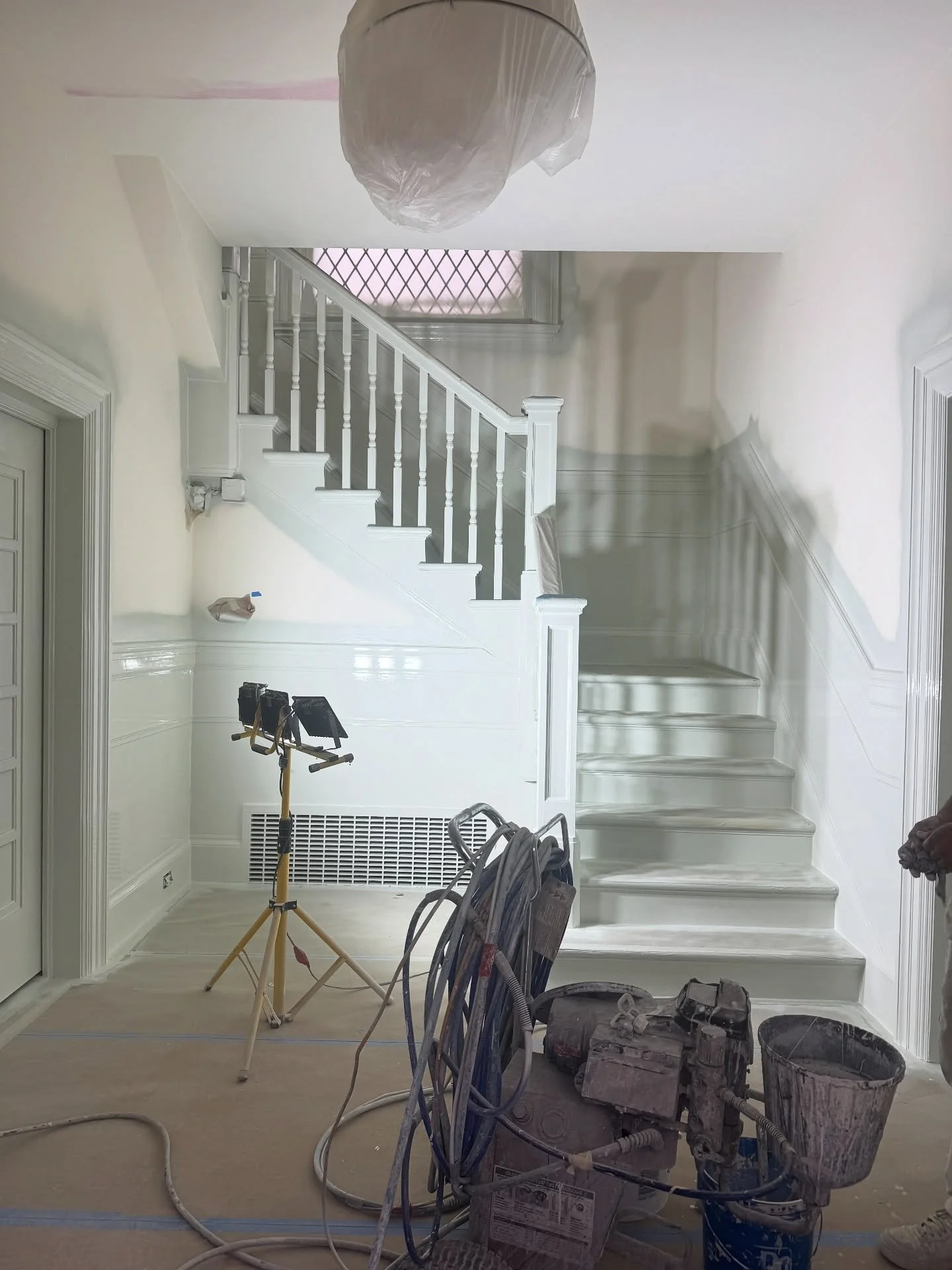 A midweek glimpse behind the scenes as Cherry Street moves gracefully toward completion. 🍒

#mareaclarkinteriors #cherrystreetproject