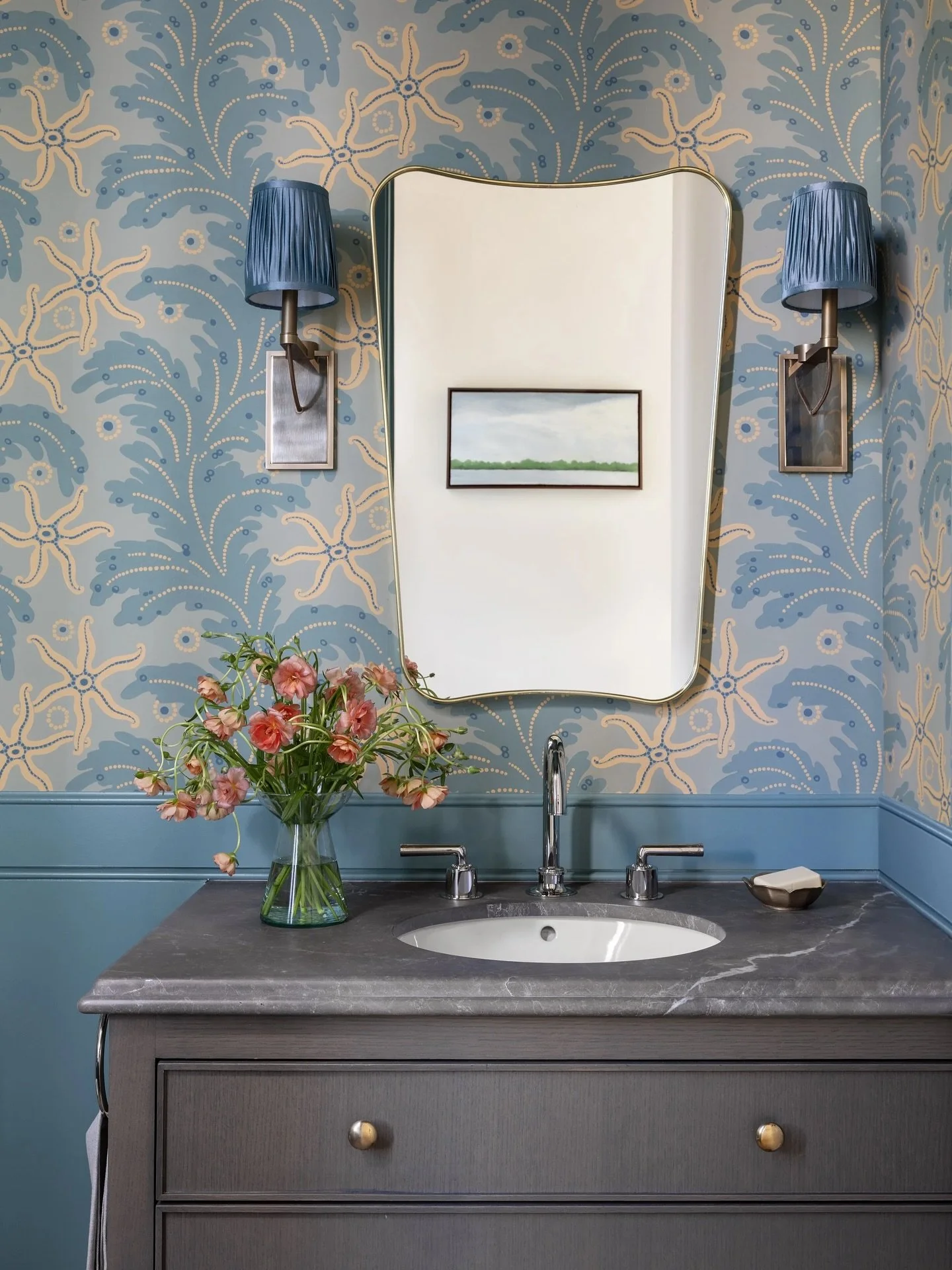 The powder room of our Russian Hill project, featured on @1stdibs&rsquo;s Introspective. 

A Gubi reedition of a mirror designed by Gio Ponti for Fontana Arte in 1933 forms a focal points in the powder room. 

The wallpaper reimagines French Art Deco