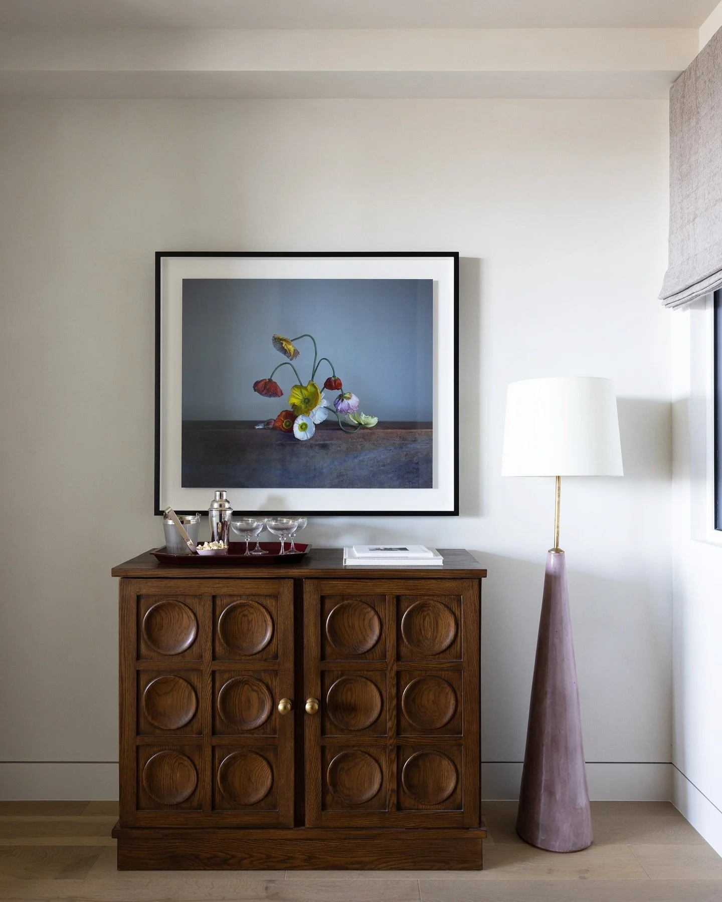 Cheers&hellip; it&rsquo;s almost the weekend. 🥂 The perfect excuse to pour something pretty at our Russian Hill home bar.

#mareaclarkinteriors