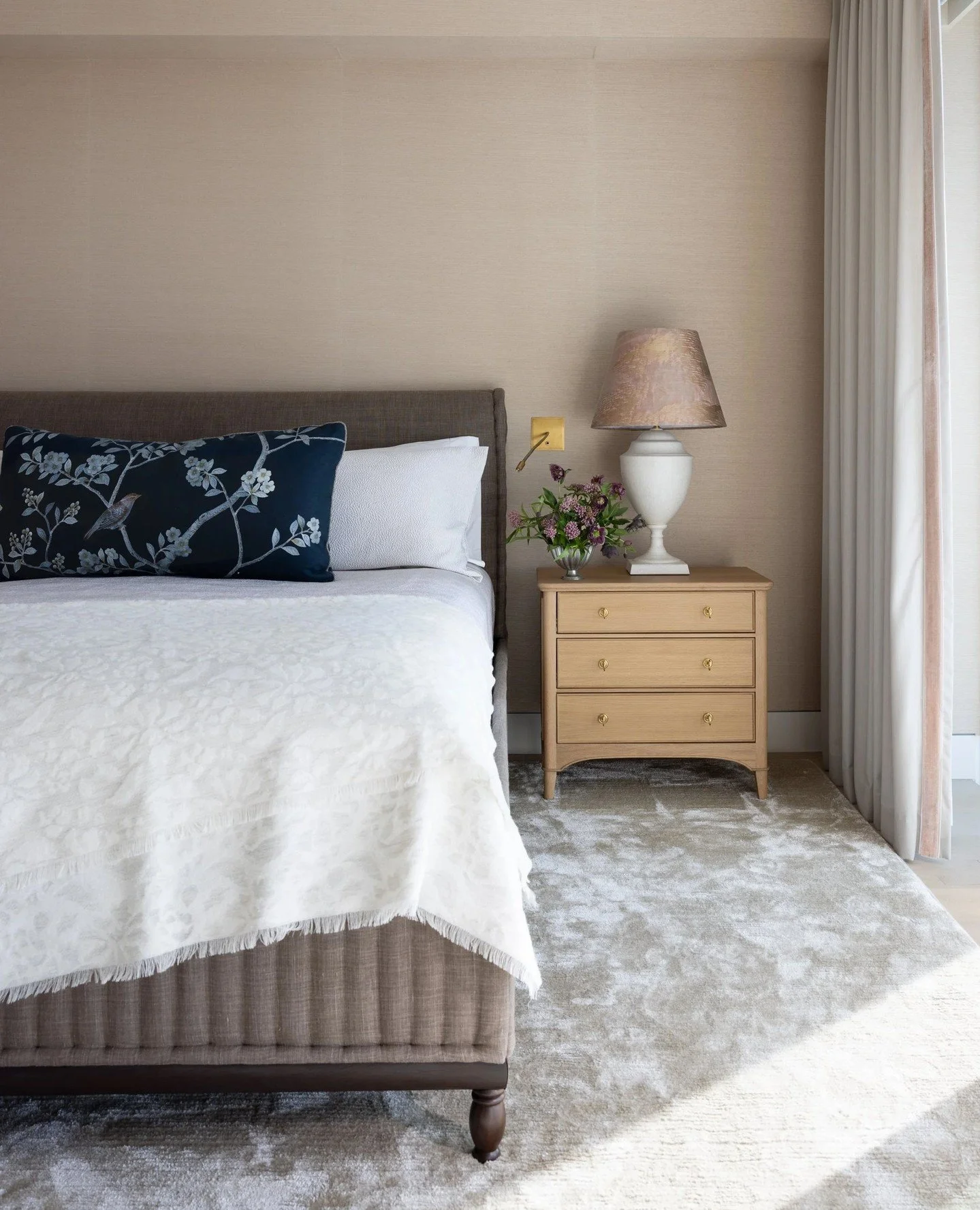 Russian Hill primary bedroom&mdash;soft, layered, and quietly refined.⁠
⁠
A palette of warm neutrals, natural textures, and morning light designed for slow starts and restful nights.⁠
⁠
Swipe to explore the pieces that shape the room. ⁠
⁠
#mareaclark