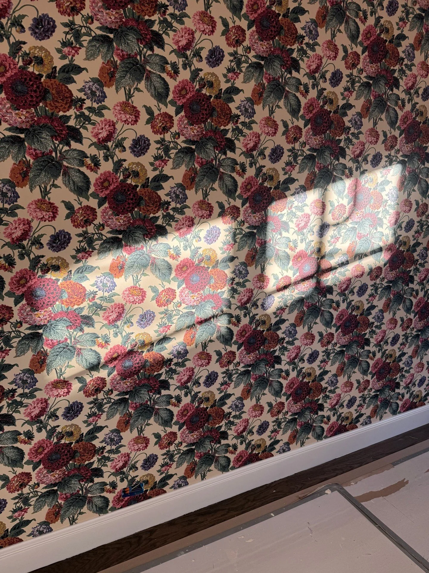 Woodside, in bloom. ⁠
⁠
A first look at the wallpaper installation in progress &mdash; and the room slowly coming into focus.