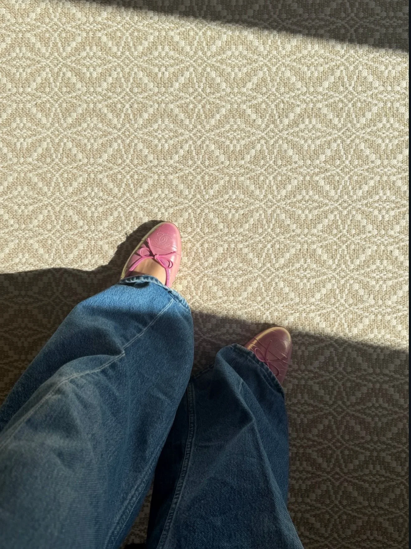 A round up of the week &hellip; 
New shoes making their debut on shoot day at Casa Way.

@cabanamagazine dinner at @thebigfoursf 

Behind the scenes at Casa Way.

Watching things take shape in Hillsborough.

All three kids in one place. 
Have a nice 