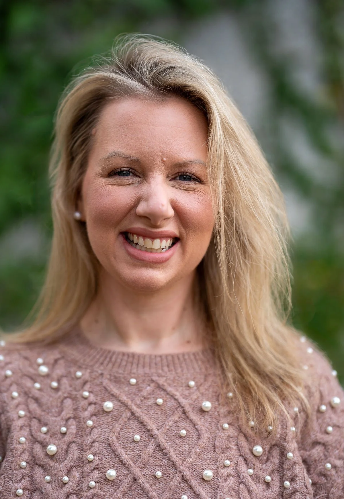 Groilla Rachel Rachael Groll | Grow Closer to God — Learn More Now