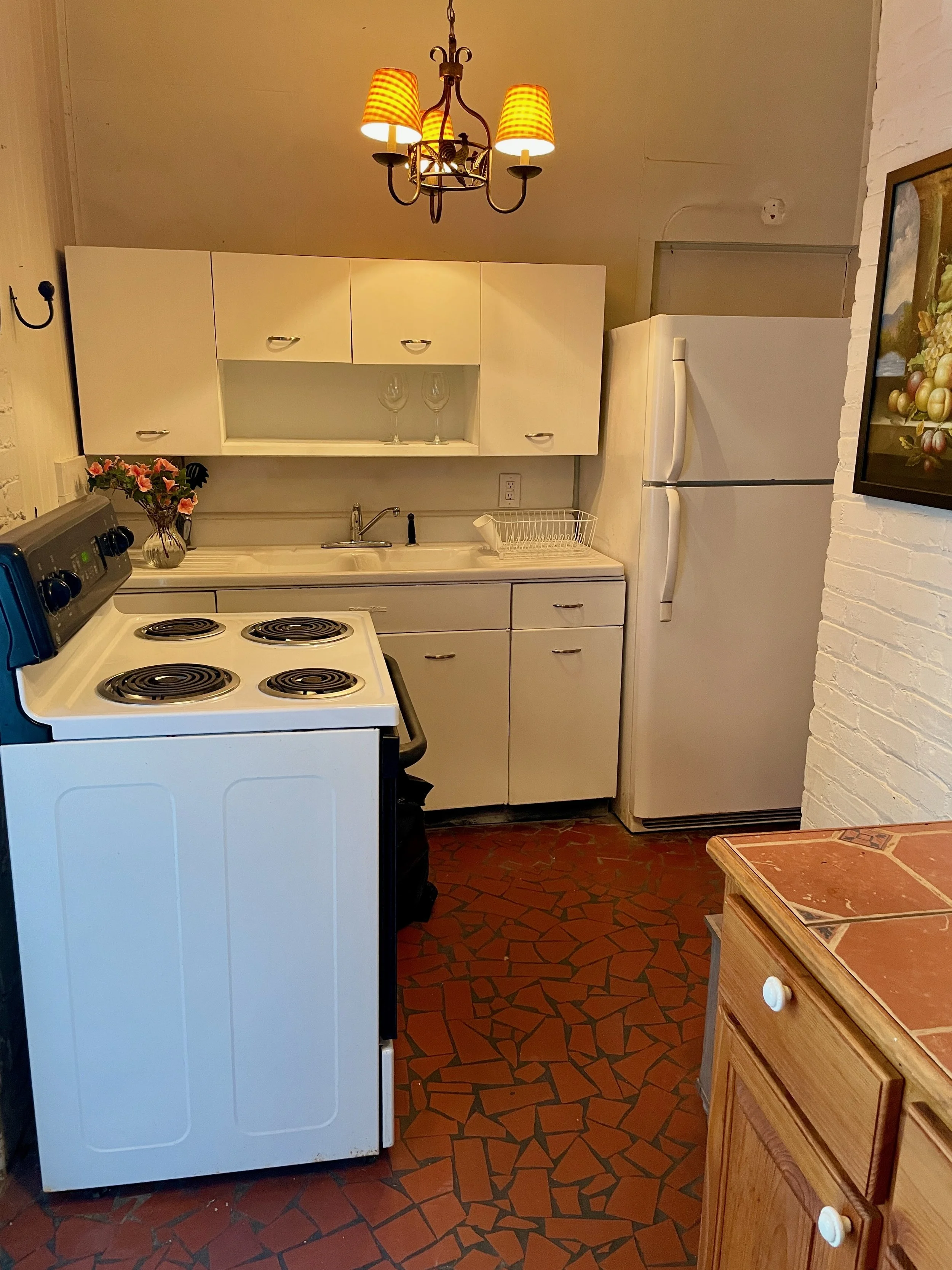 Apt 3 Kitchen.jpeg