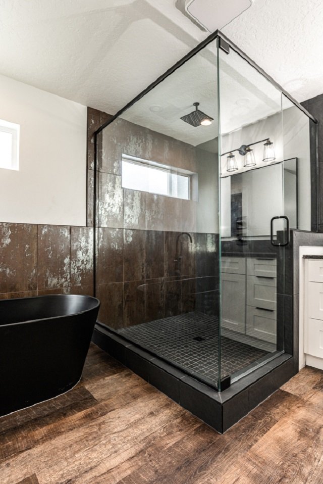 Master bath 5.jpg