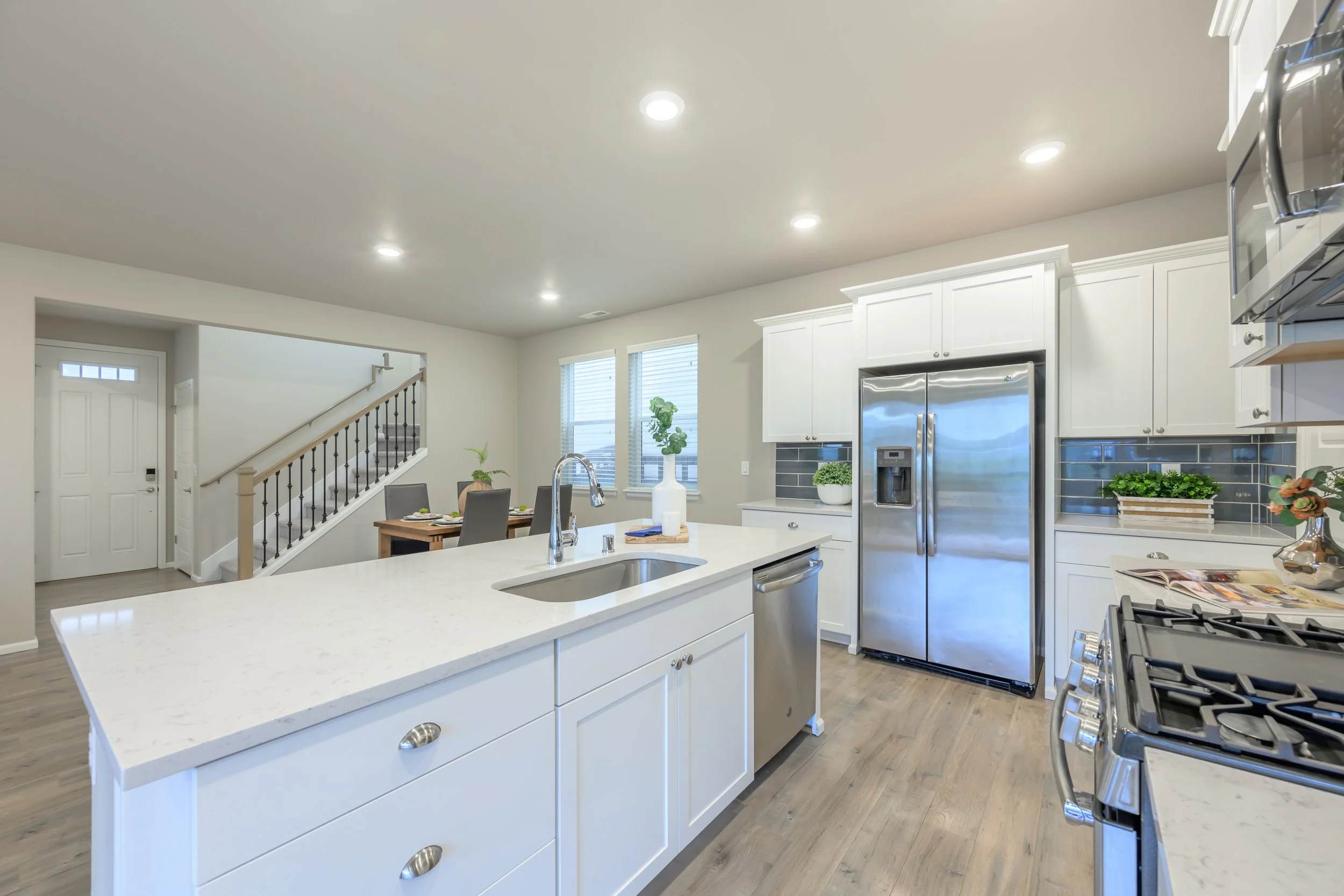 Emerald_Estates_Studio_Real_Estate_Photography-42.jpg