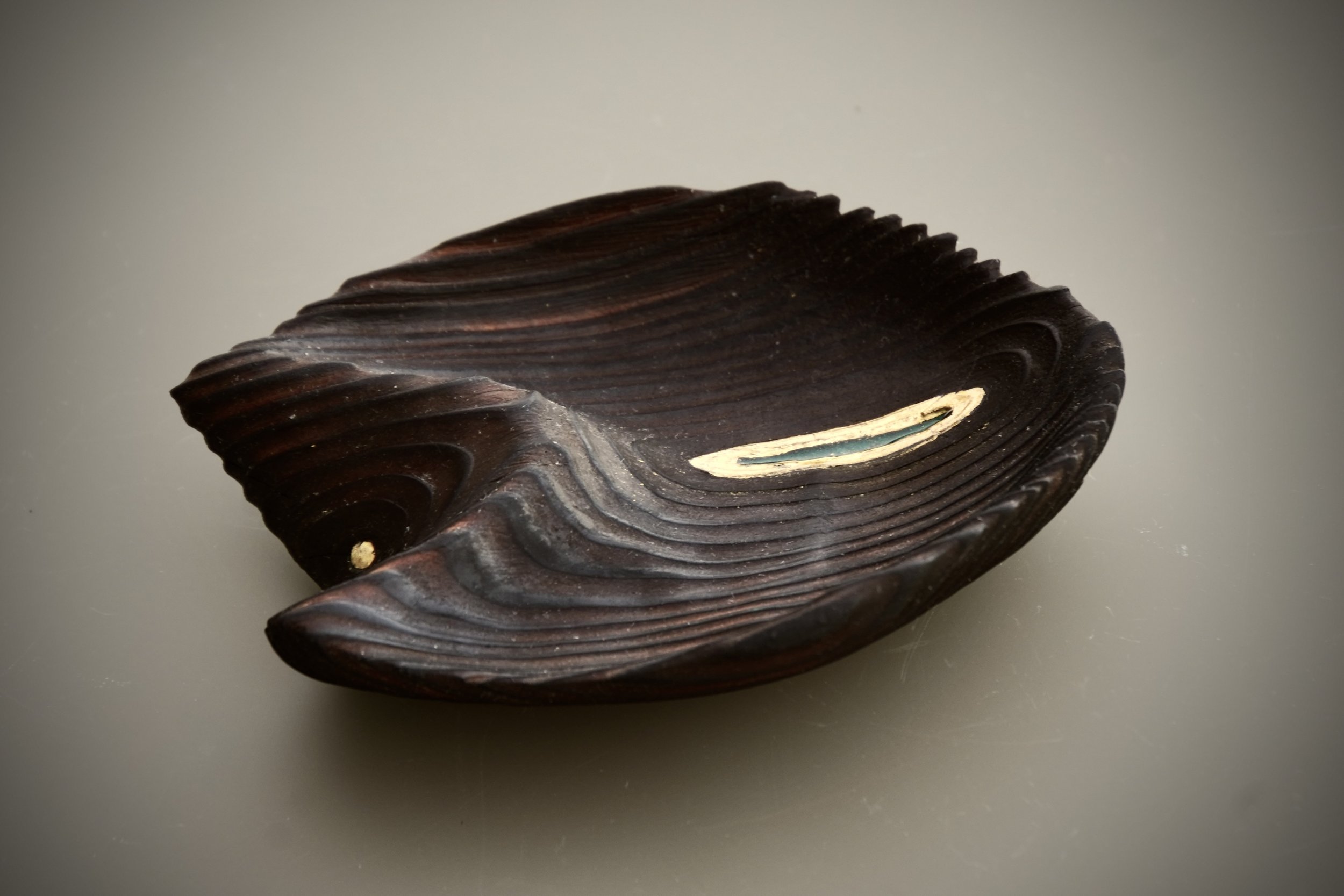 "Seed"
Pine wood, epoxy resin, 24k gold leaf, tung oil, beeswax