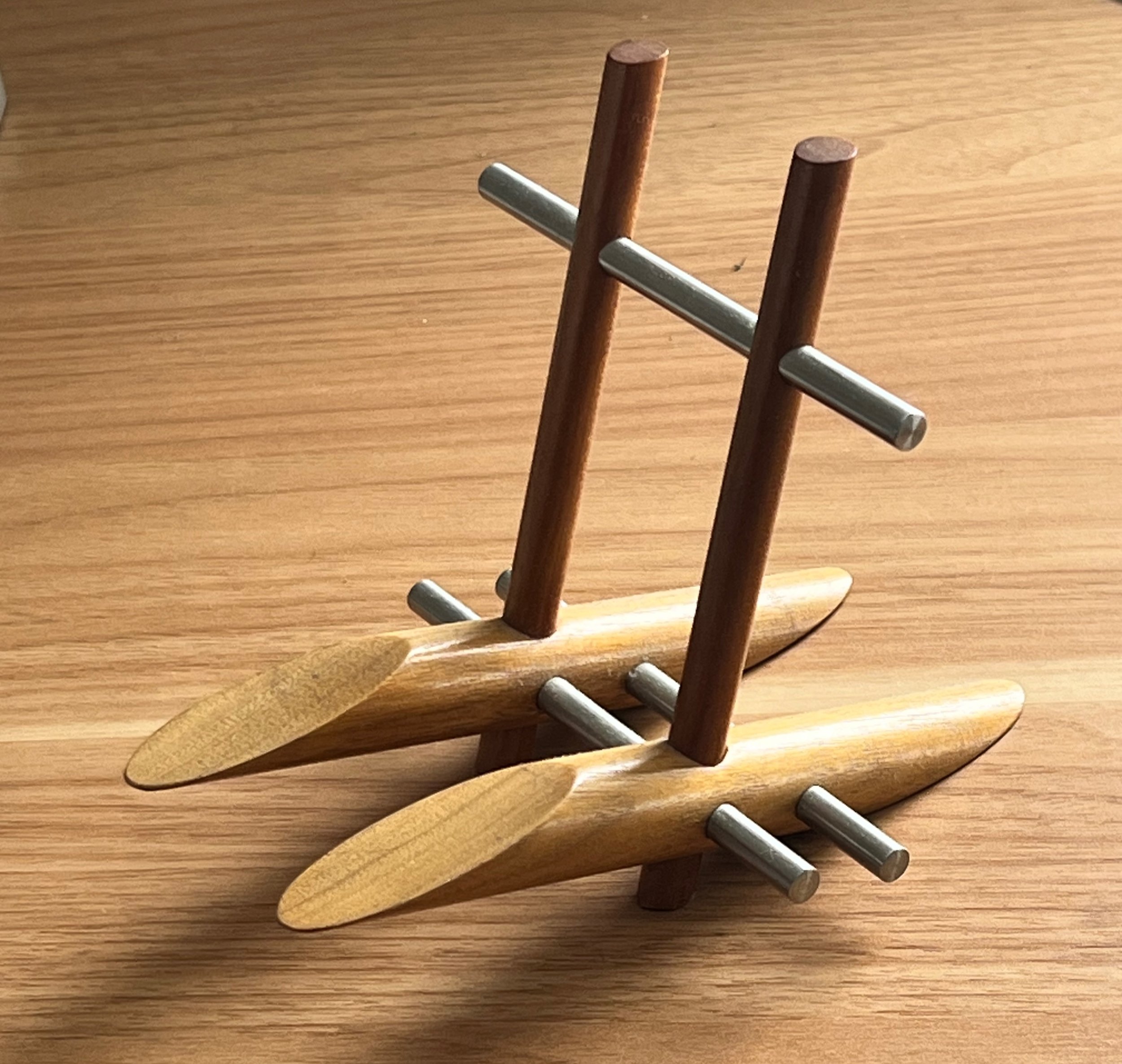 iPhone holder, desktop sculpture:
Wireless charging pad to be added