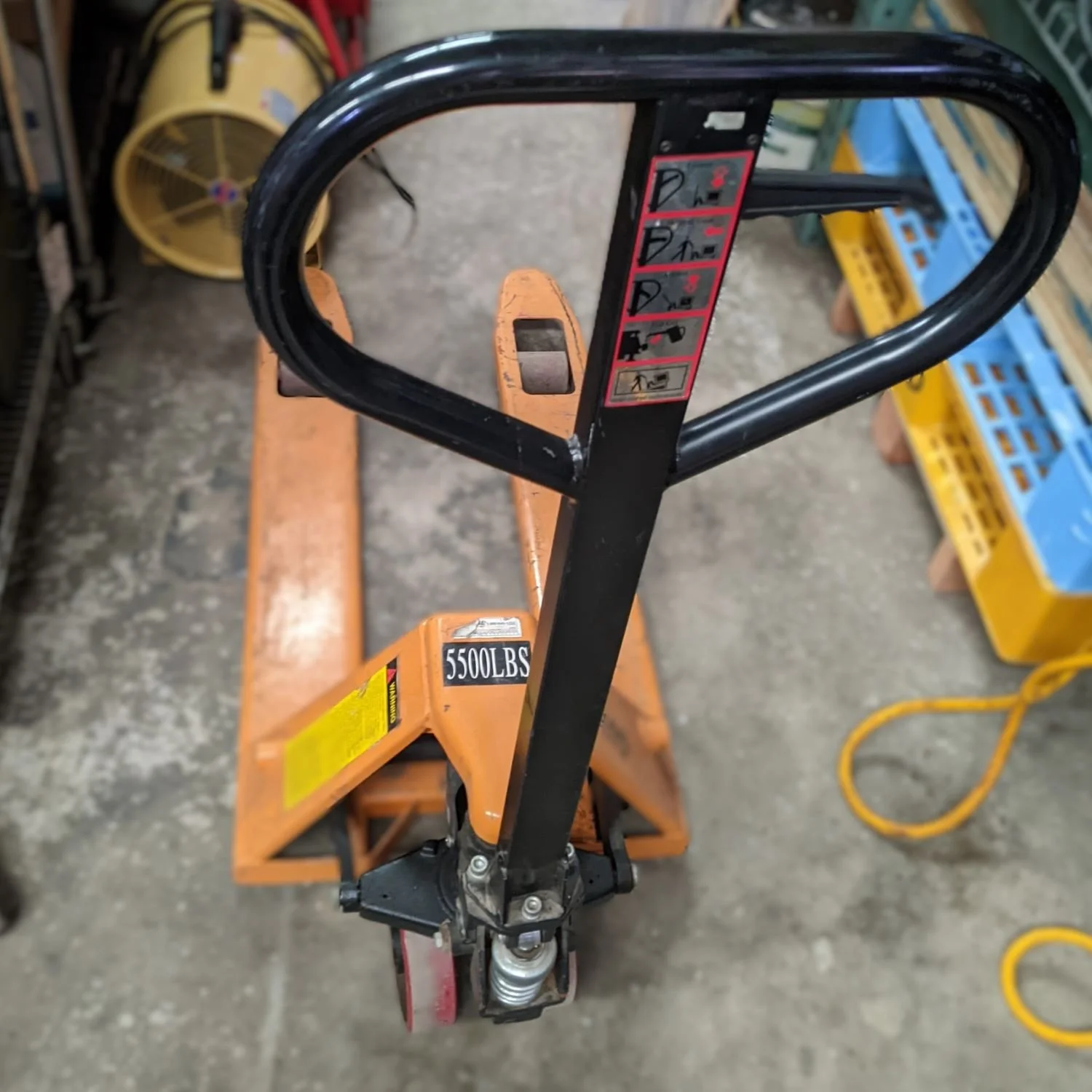 Global Industries Pallet Jack - Manual 5500 lb Capacity