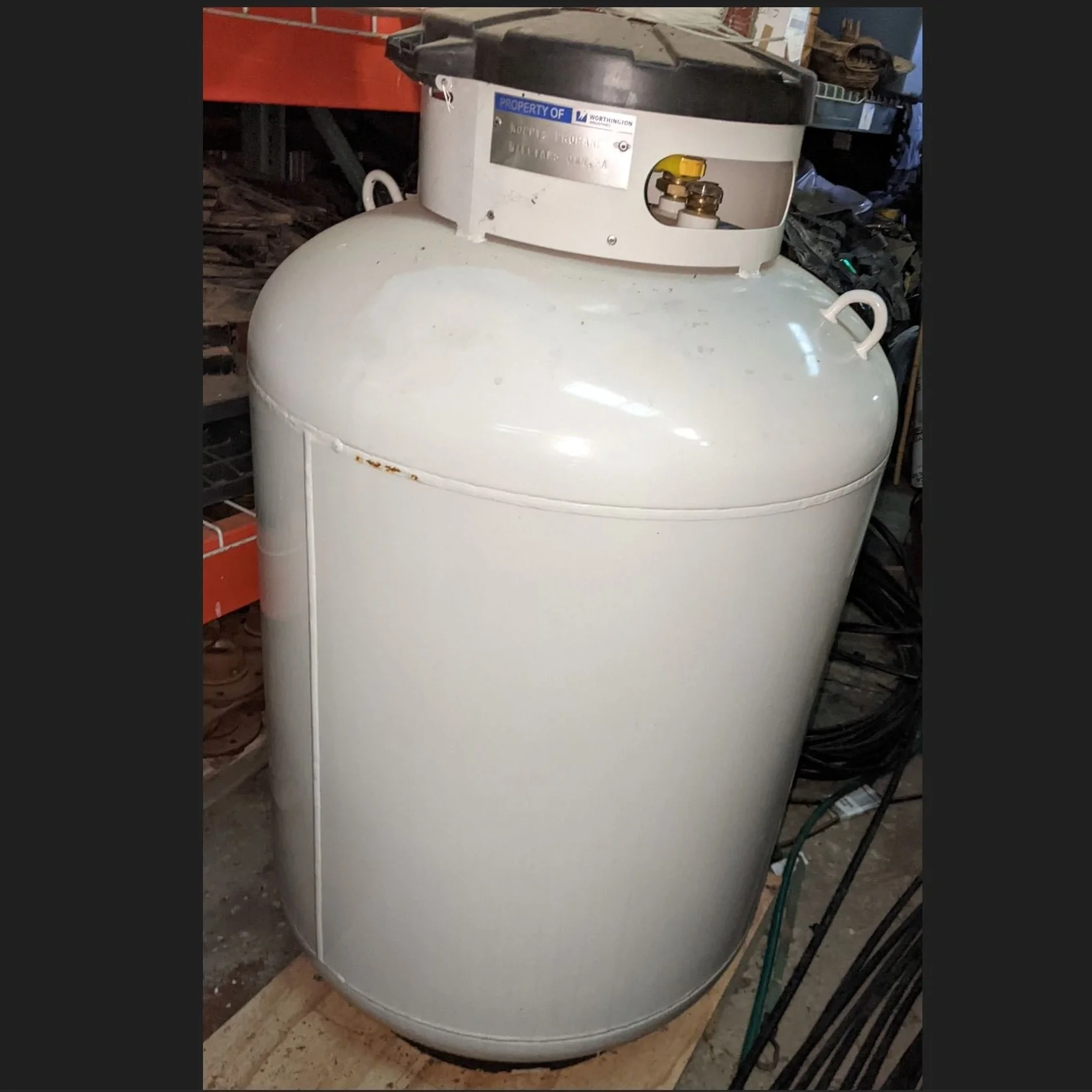 Propane Tank 120 Gallon Vertical Tank with Gauge