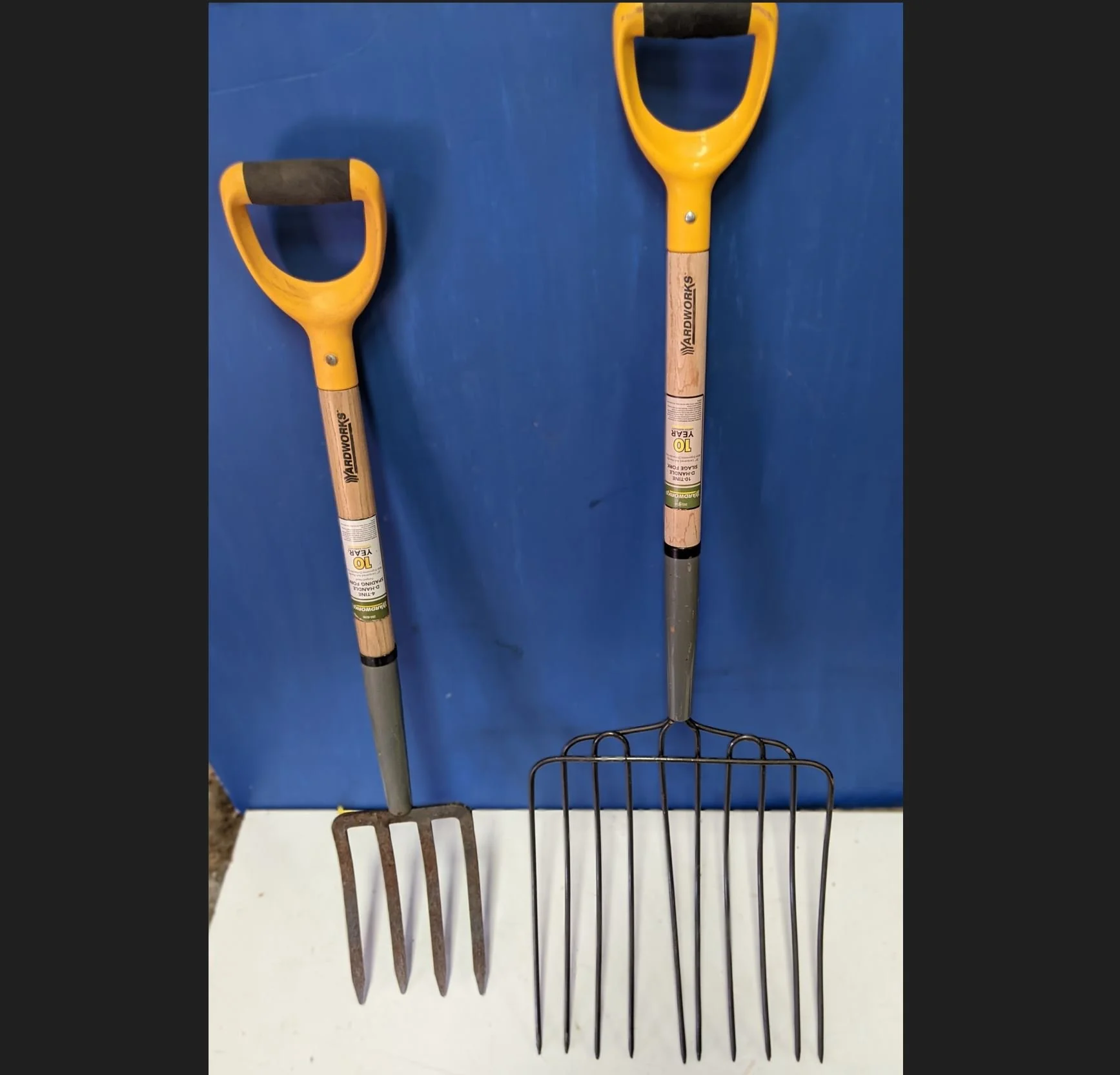 Yardworks Wood Handled Forks
