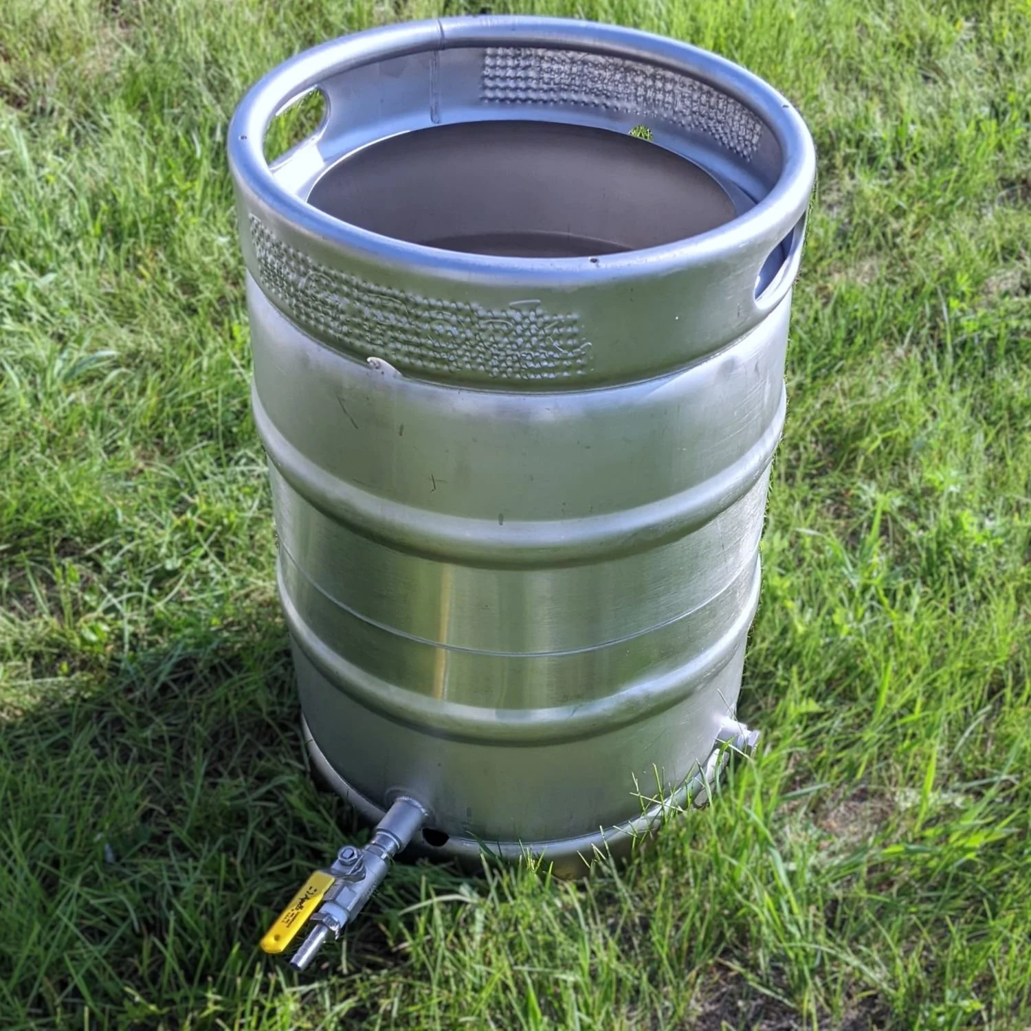 15 Gallon Keg / Kettle with False Bottom Screen