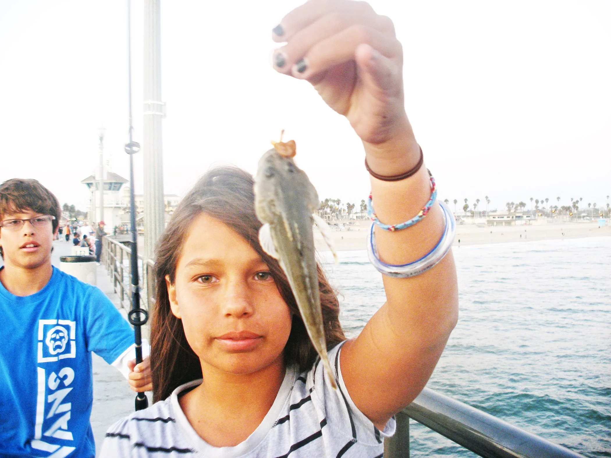 Girl w fish 3117 copy.jpg